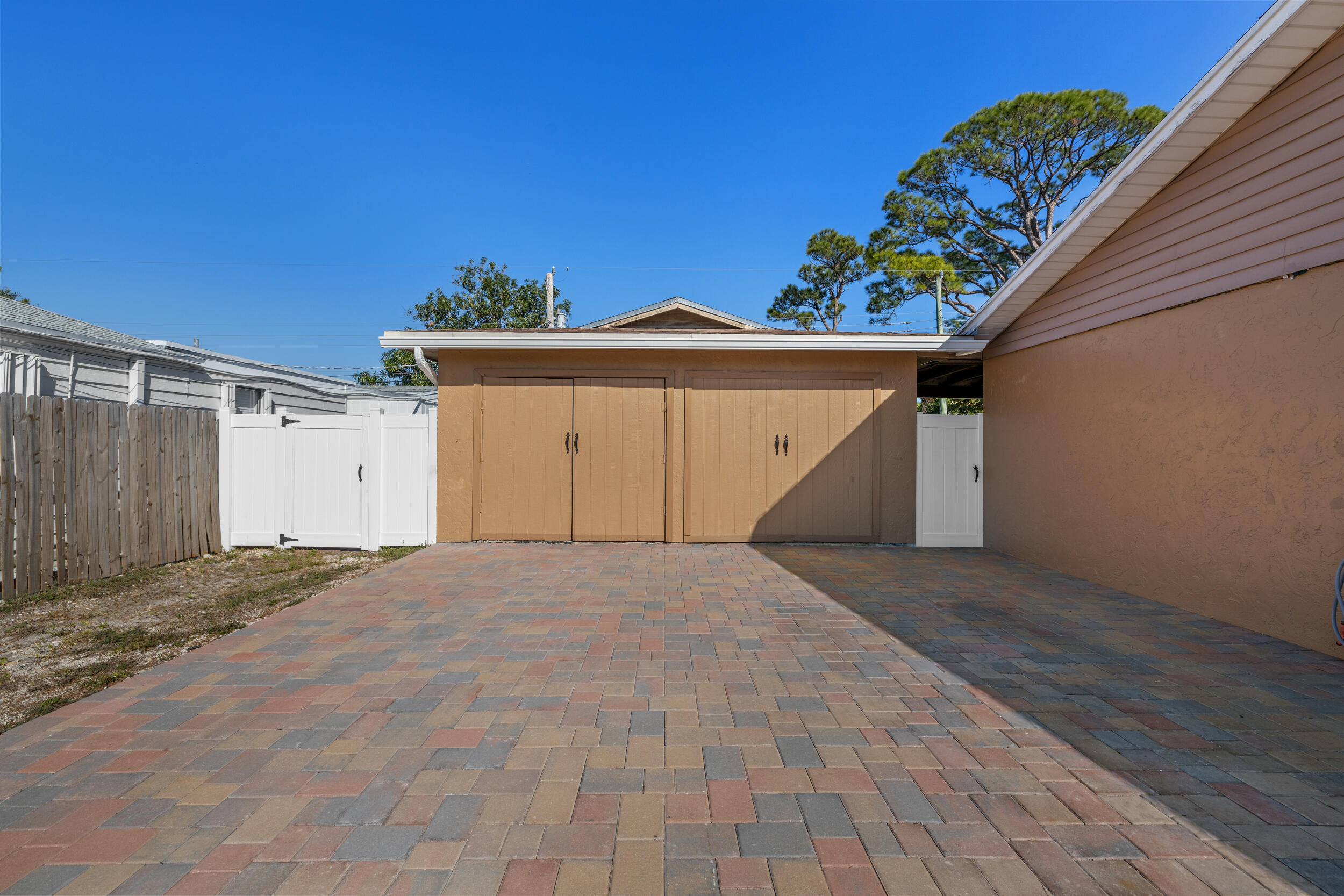 5051 Van Buren Road