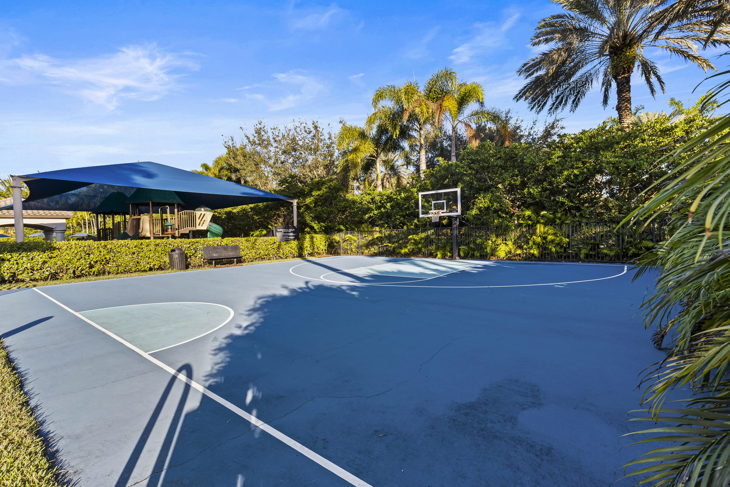 8769 Sydney Harbor Circle