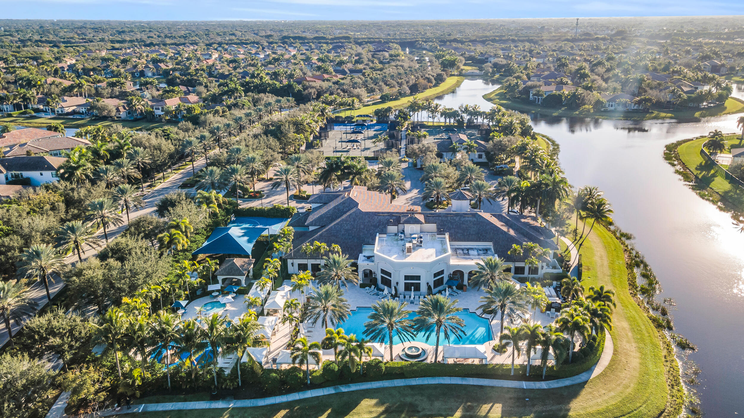 8769 Sydney Harbor Circle