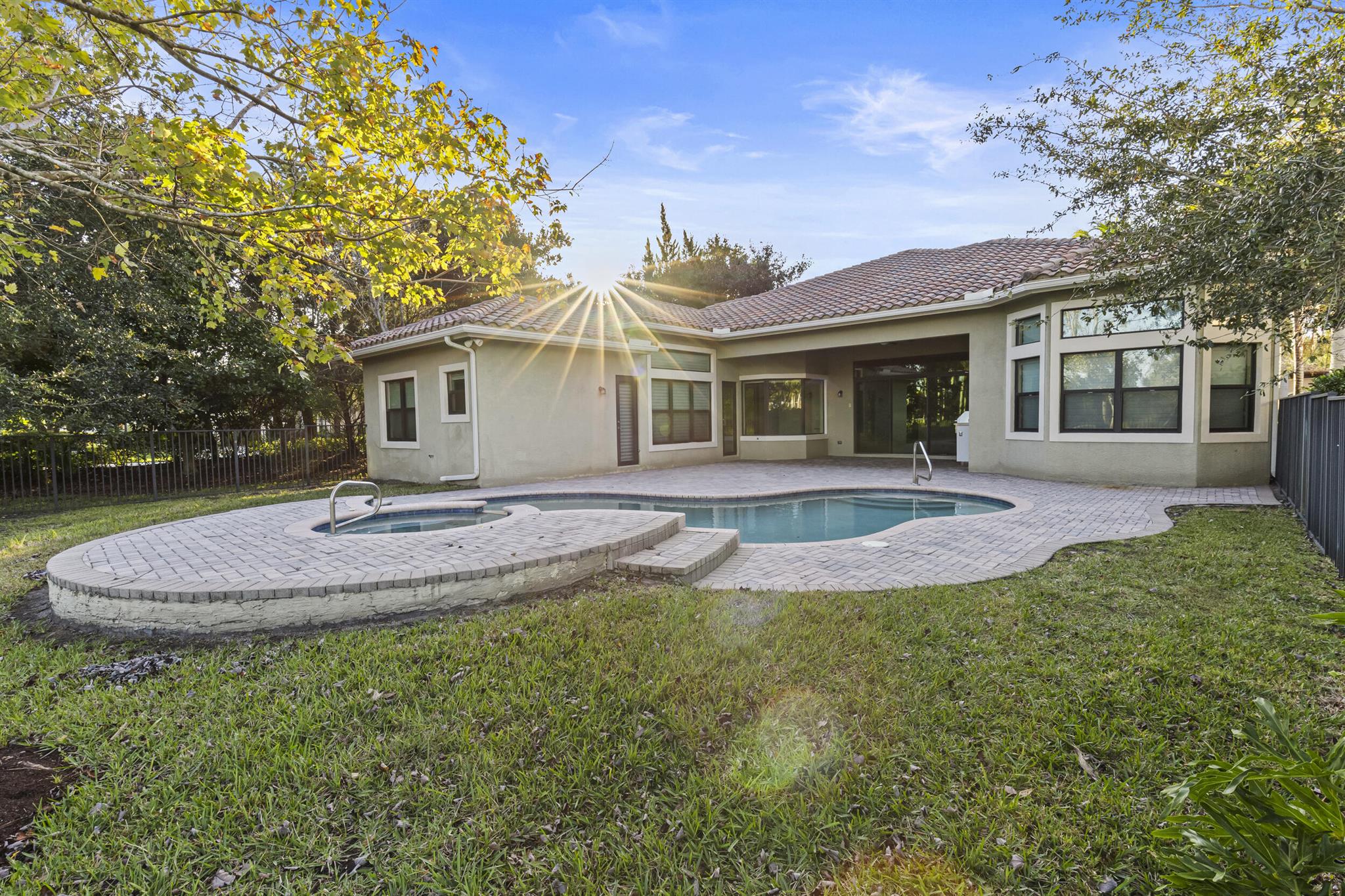 8769 Sydney Harbor Circle