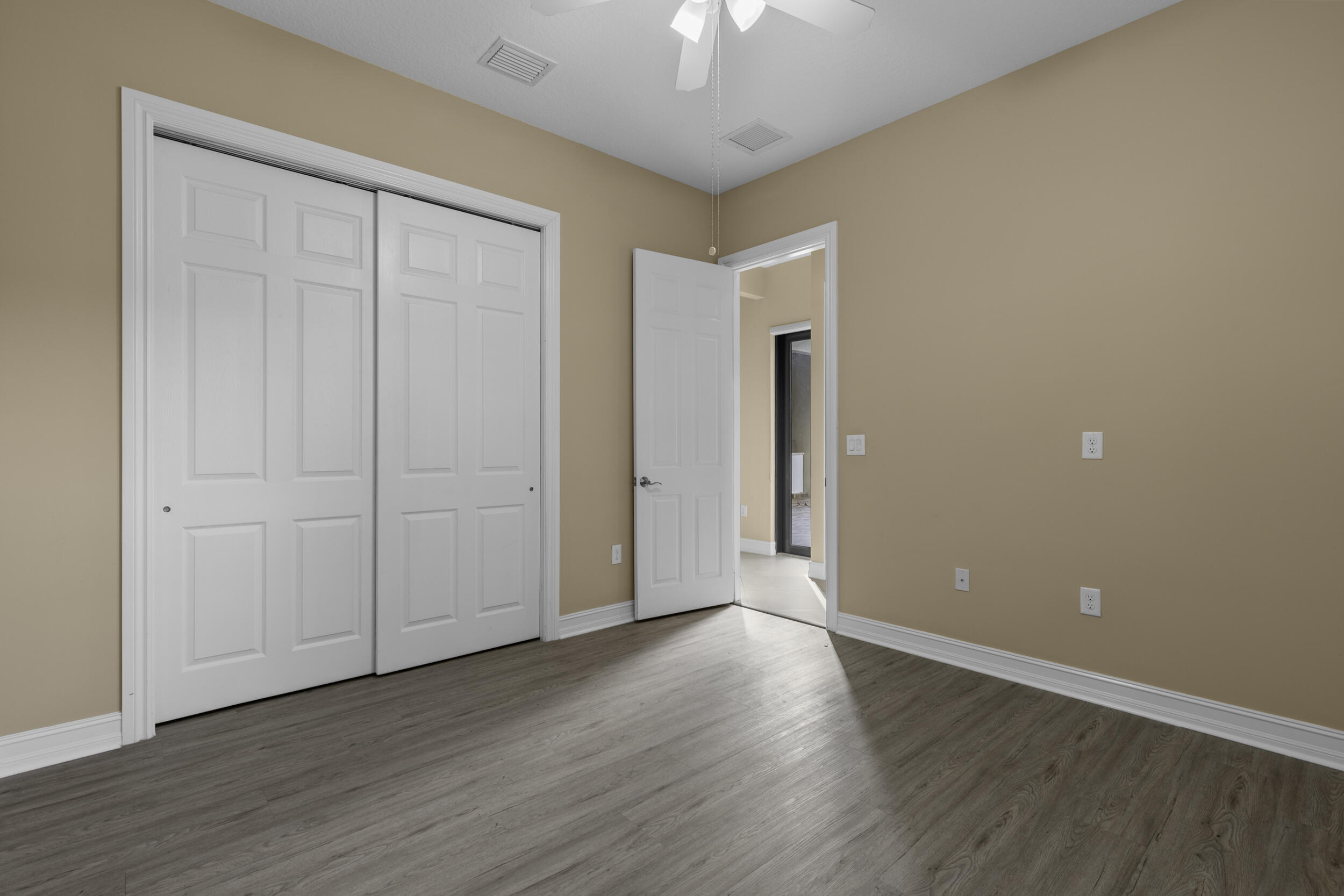 8769 Sydney Harbor Circle