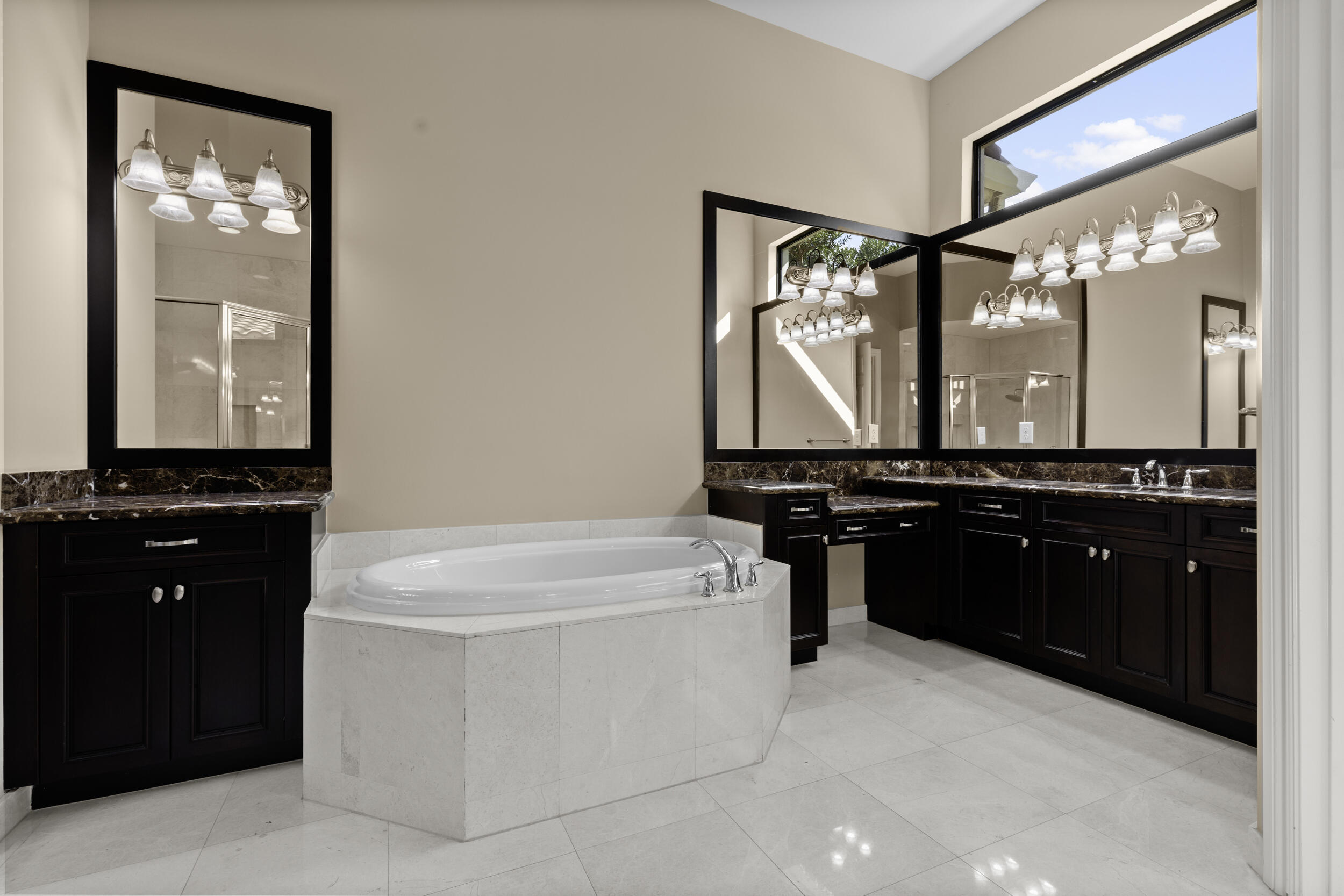 8769 Sydney Harbor Circle