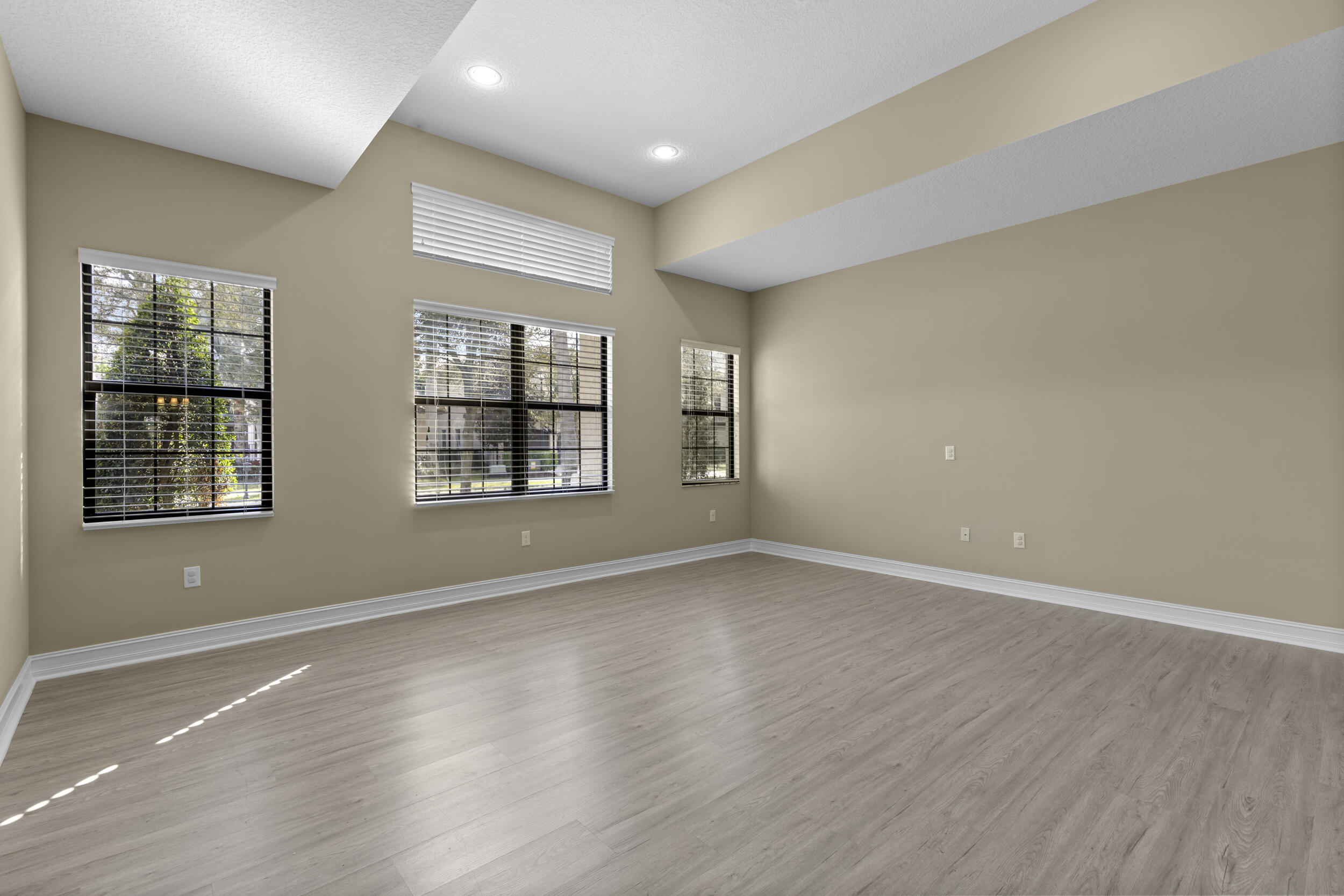 8769 Sydney Harbor Circle