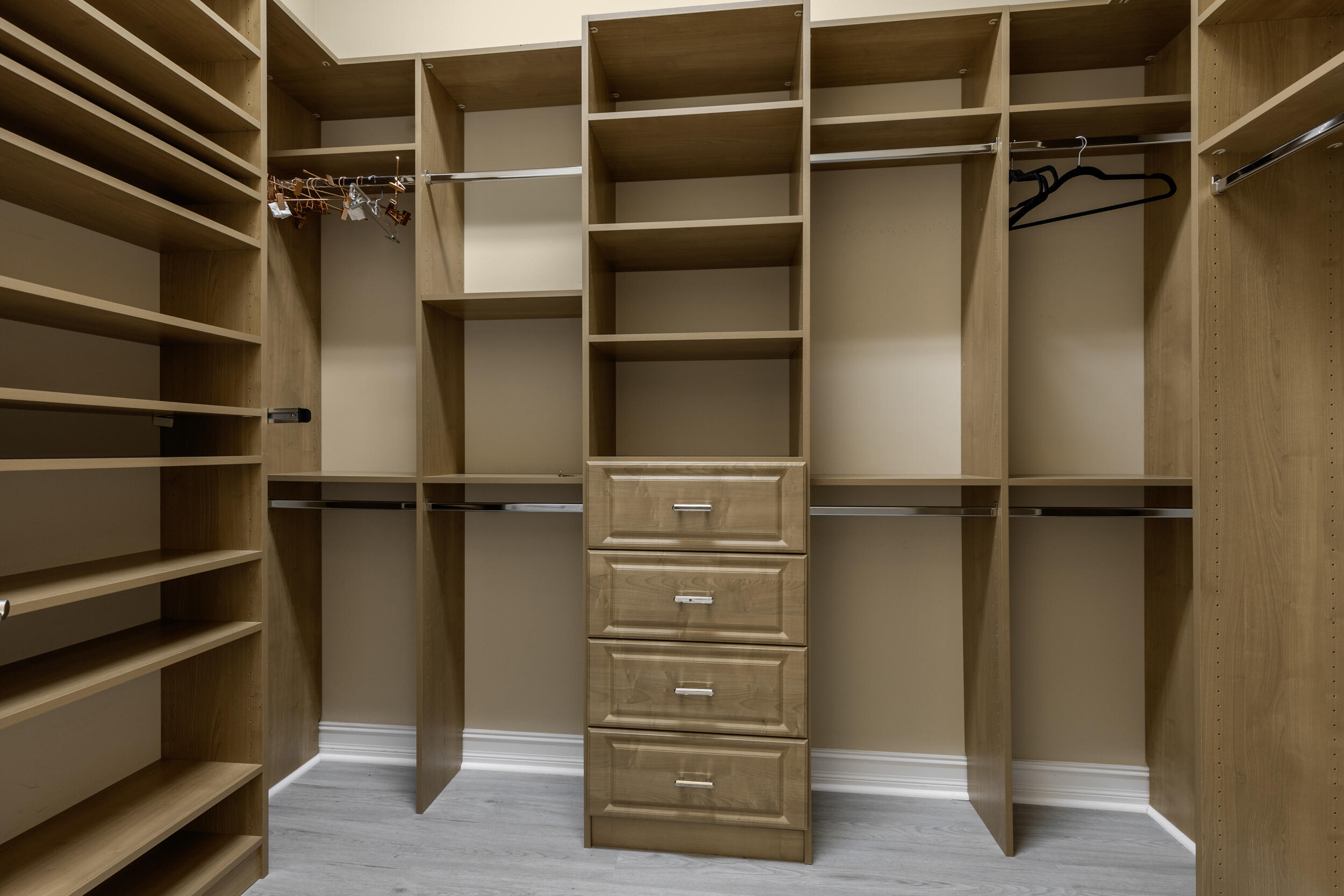 8769 Sydney Harbor Circle