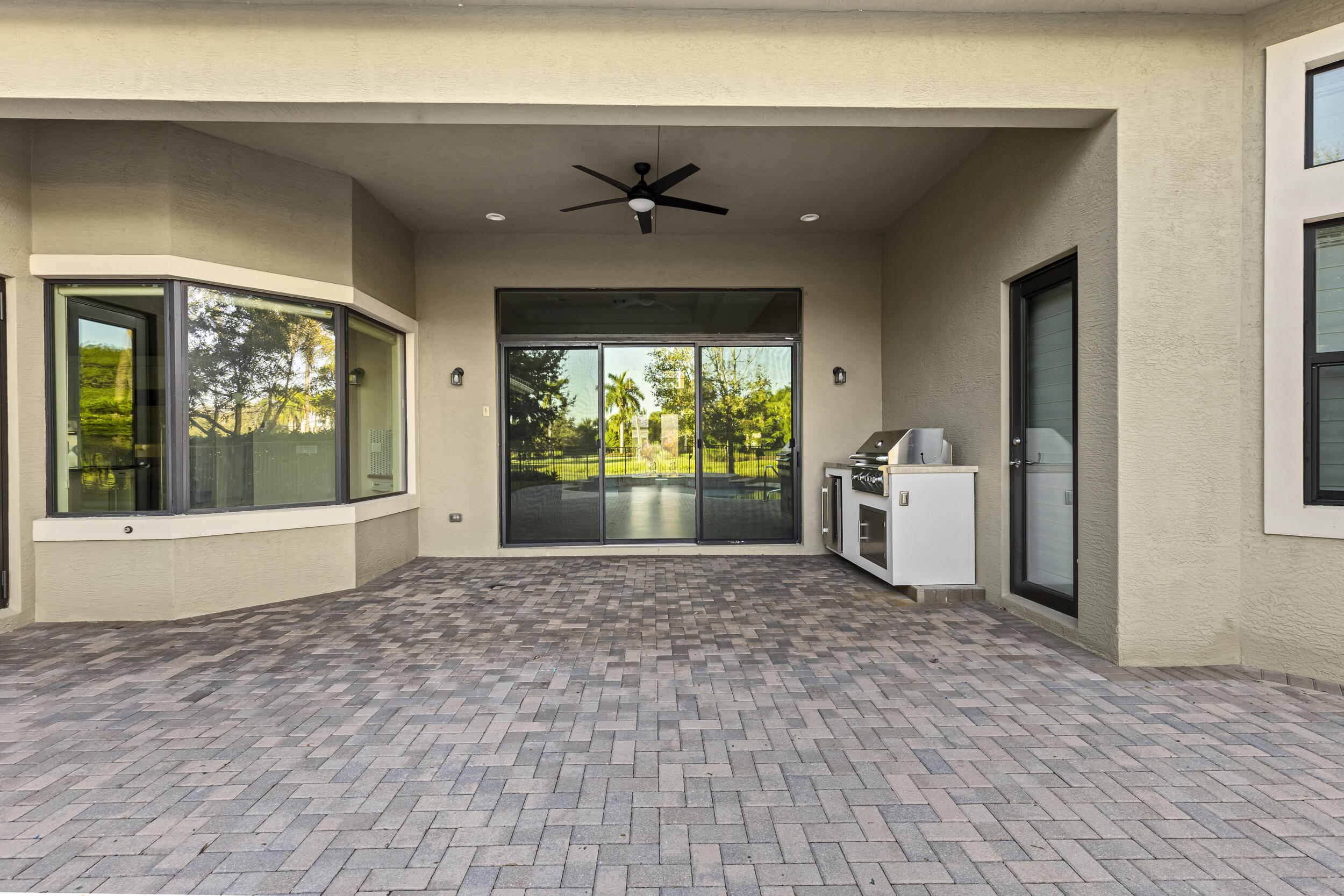 8769 Sydney Harbor Circle