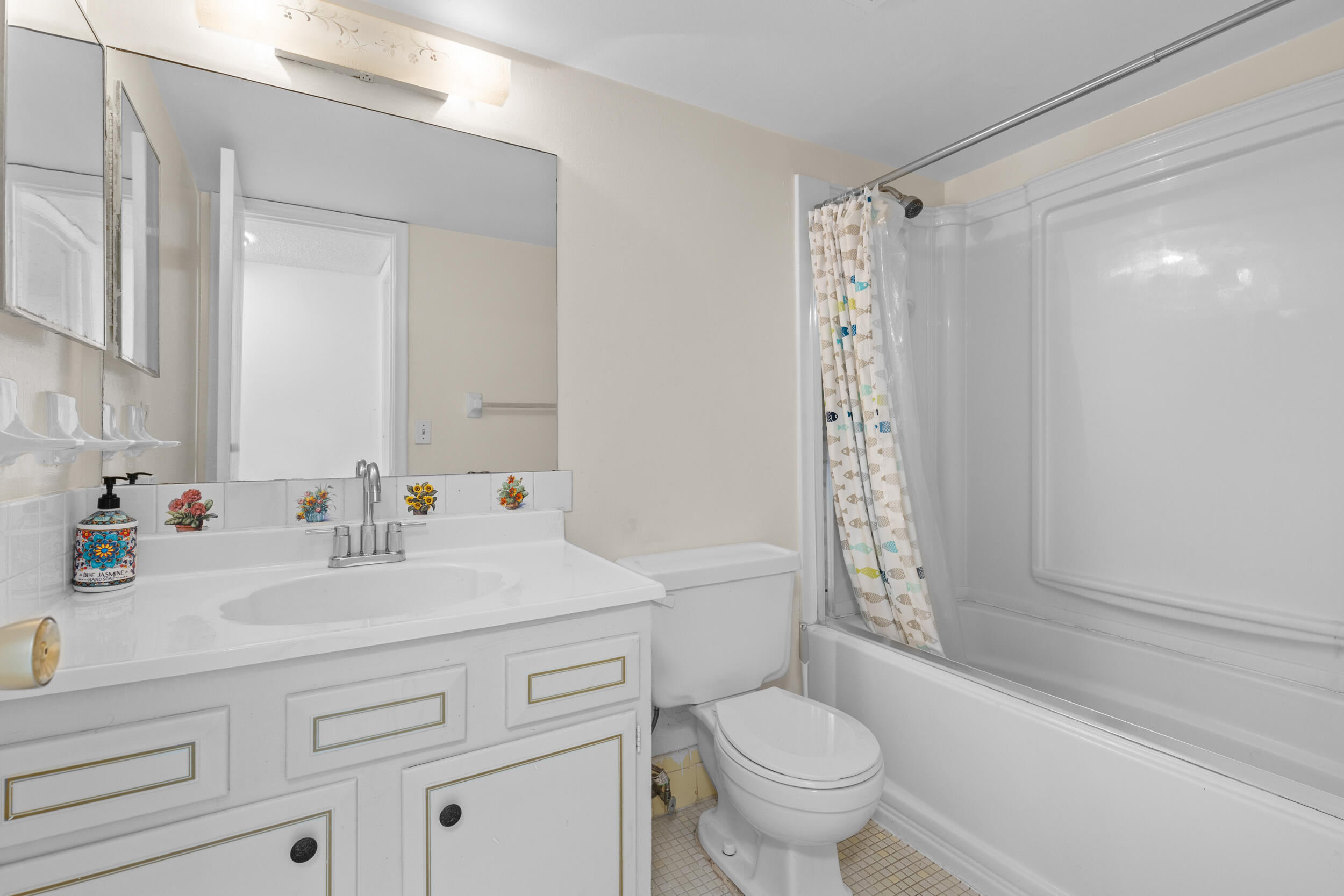 825 NW 13th Street 105