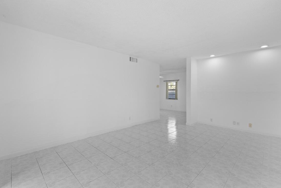 825 NW 13th Street 105