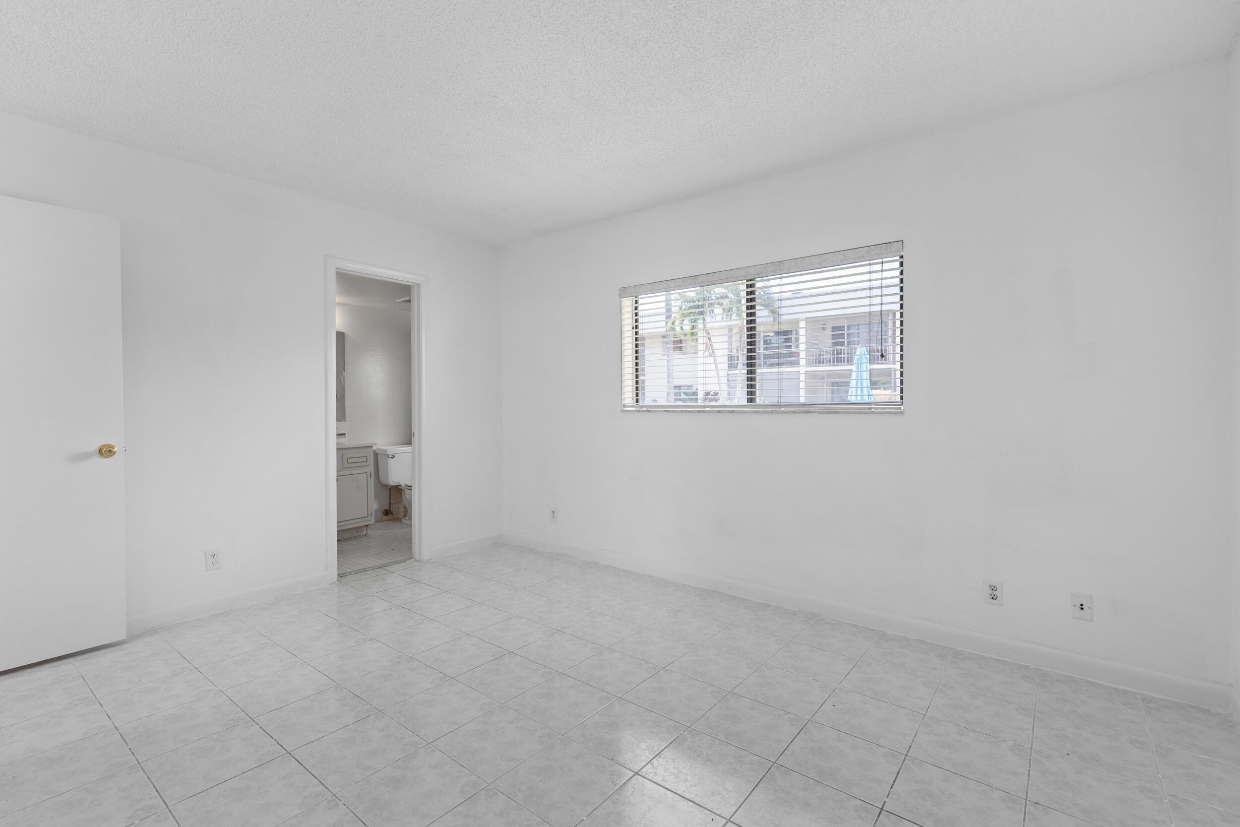 825 NW 13th Street 105