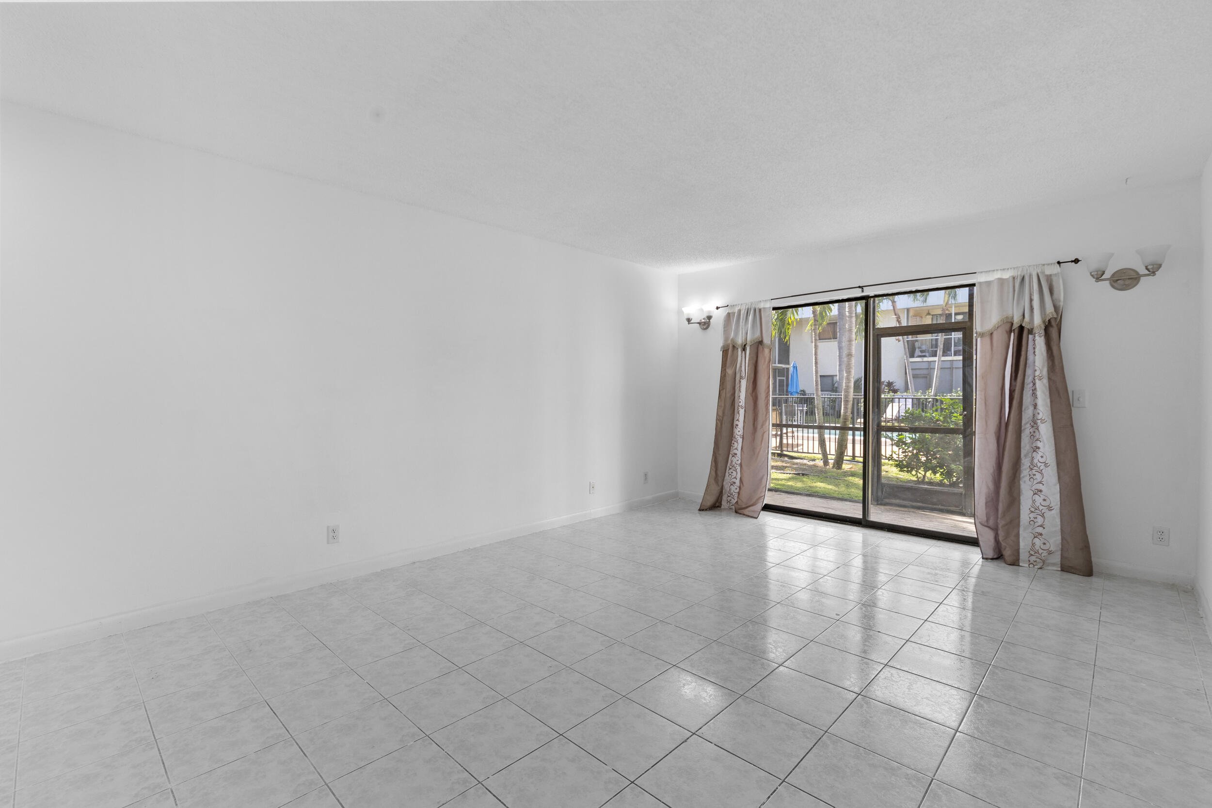 825 NW 13th Street 105