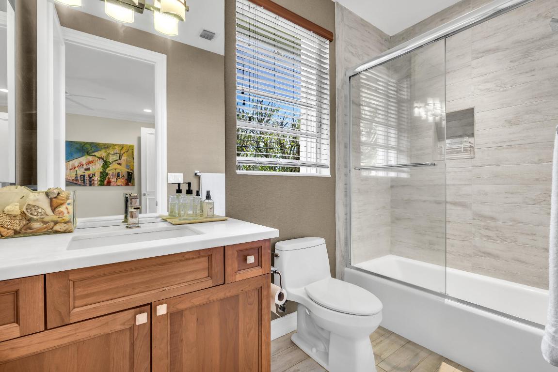 2375 Rabbit Hollowe Circle