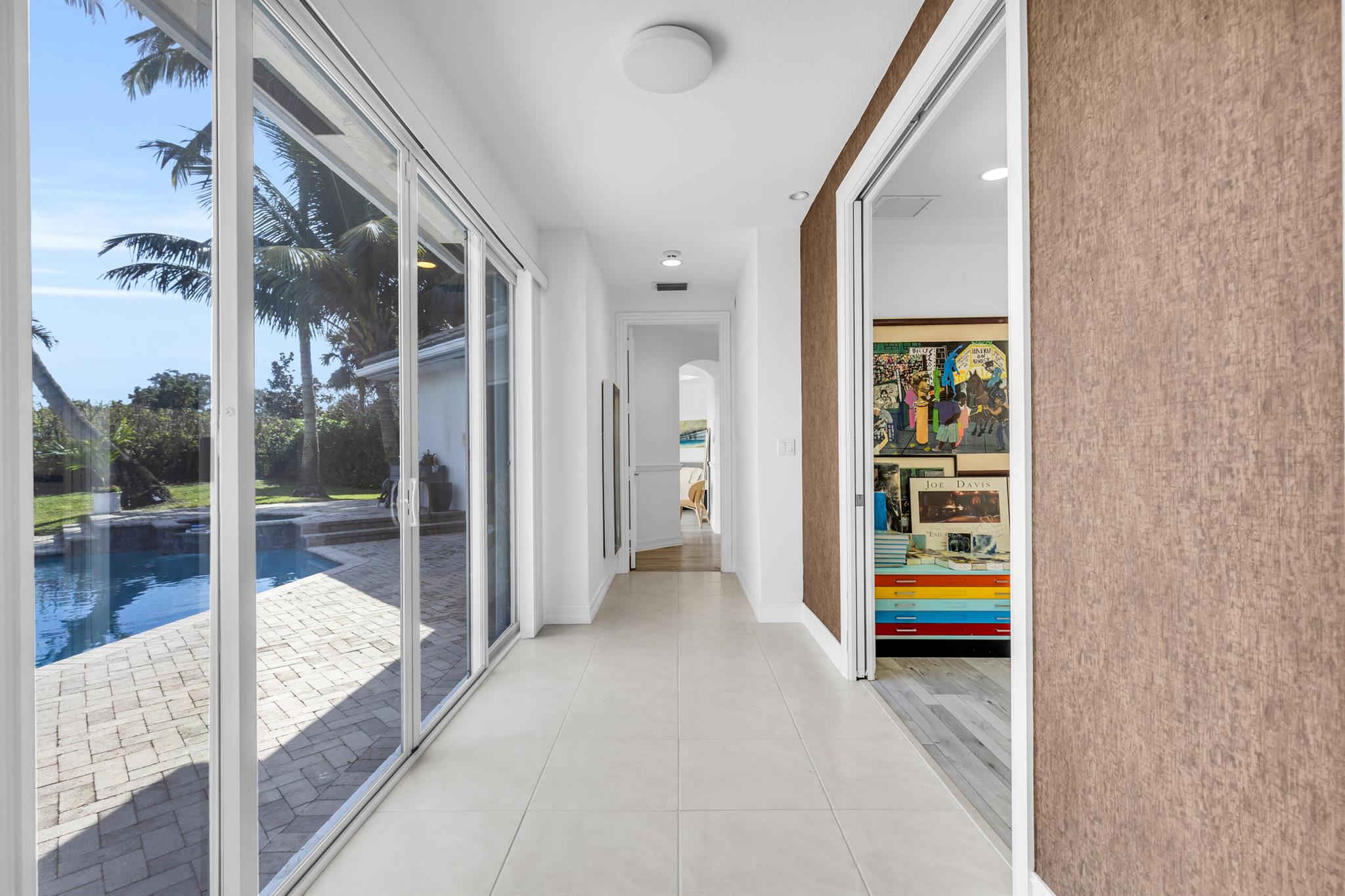 2375 Rabbit Hollowe Circle