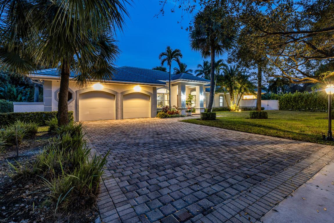 2375 Rabbit Hollowe Circle