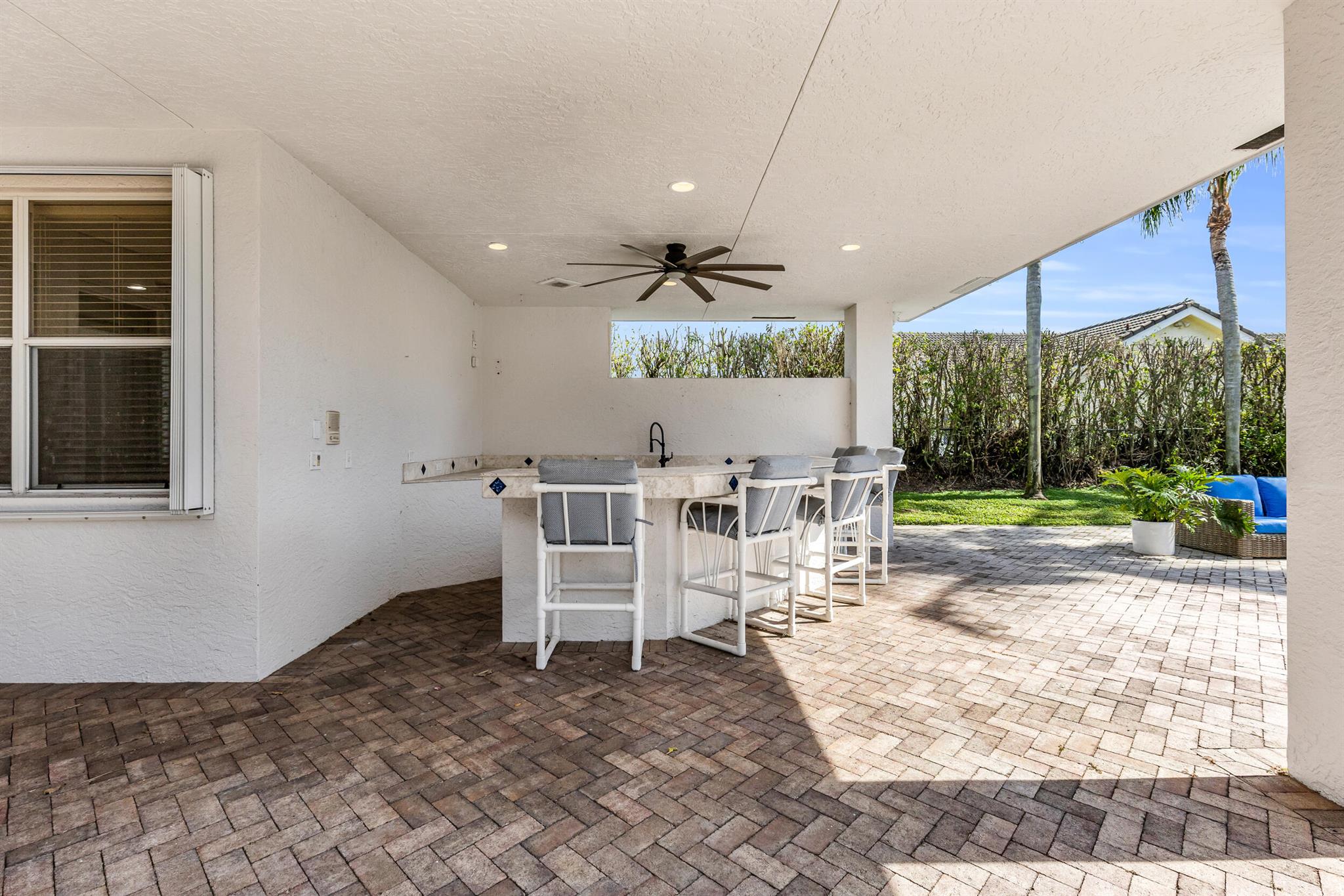 2375 Rabbit Hollowe Circle