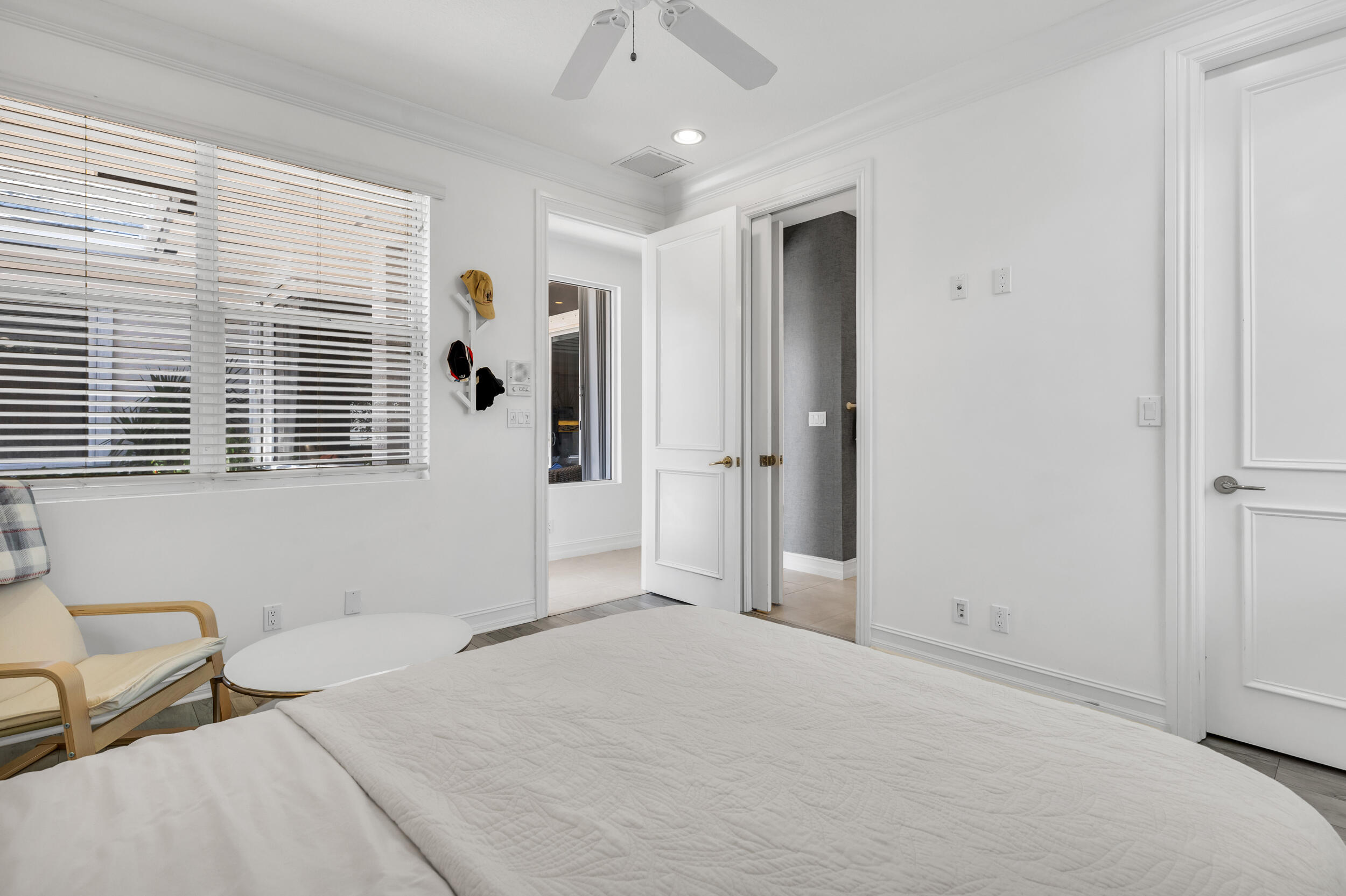 2375 Rabbit Hollowe Circle