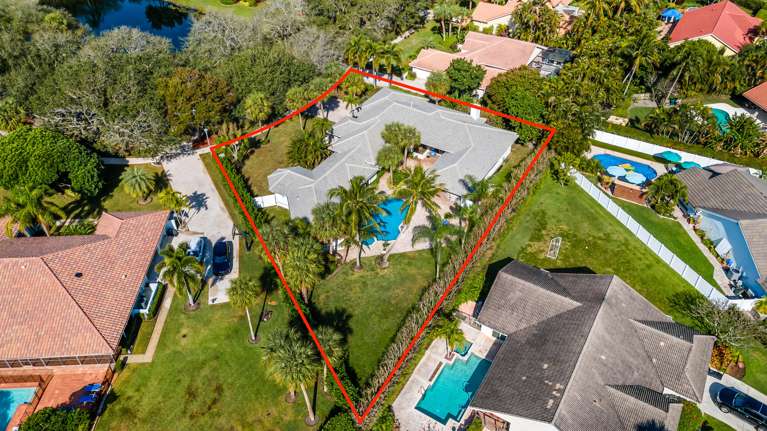 2375 Rabbit Hollowe Circle