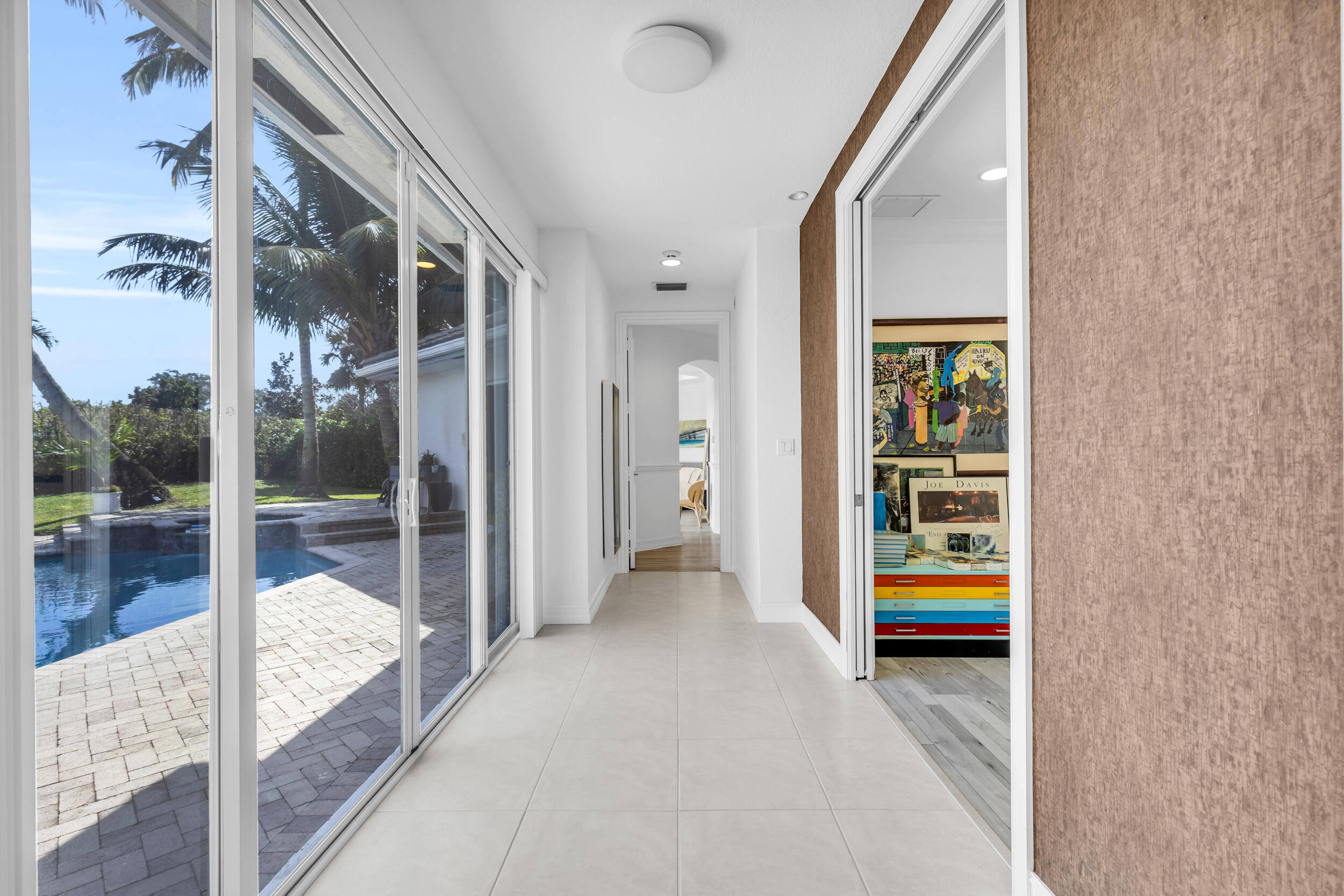 2375 Rabbit Hollowe Circle