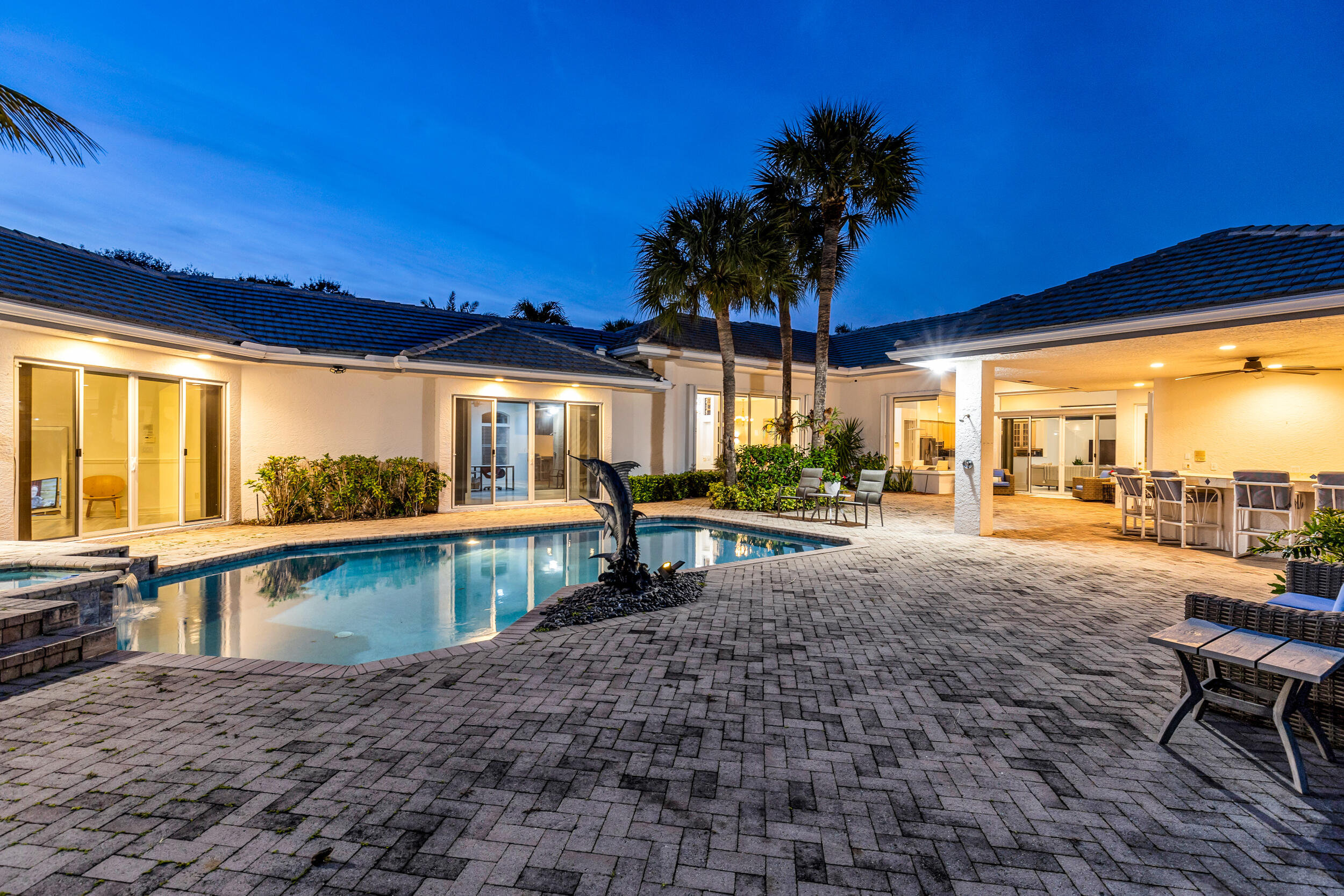 2375 Rabbit Hollowe Circle