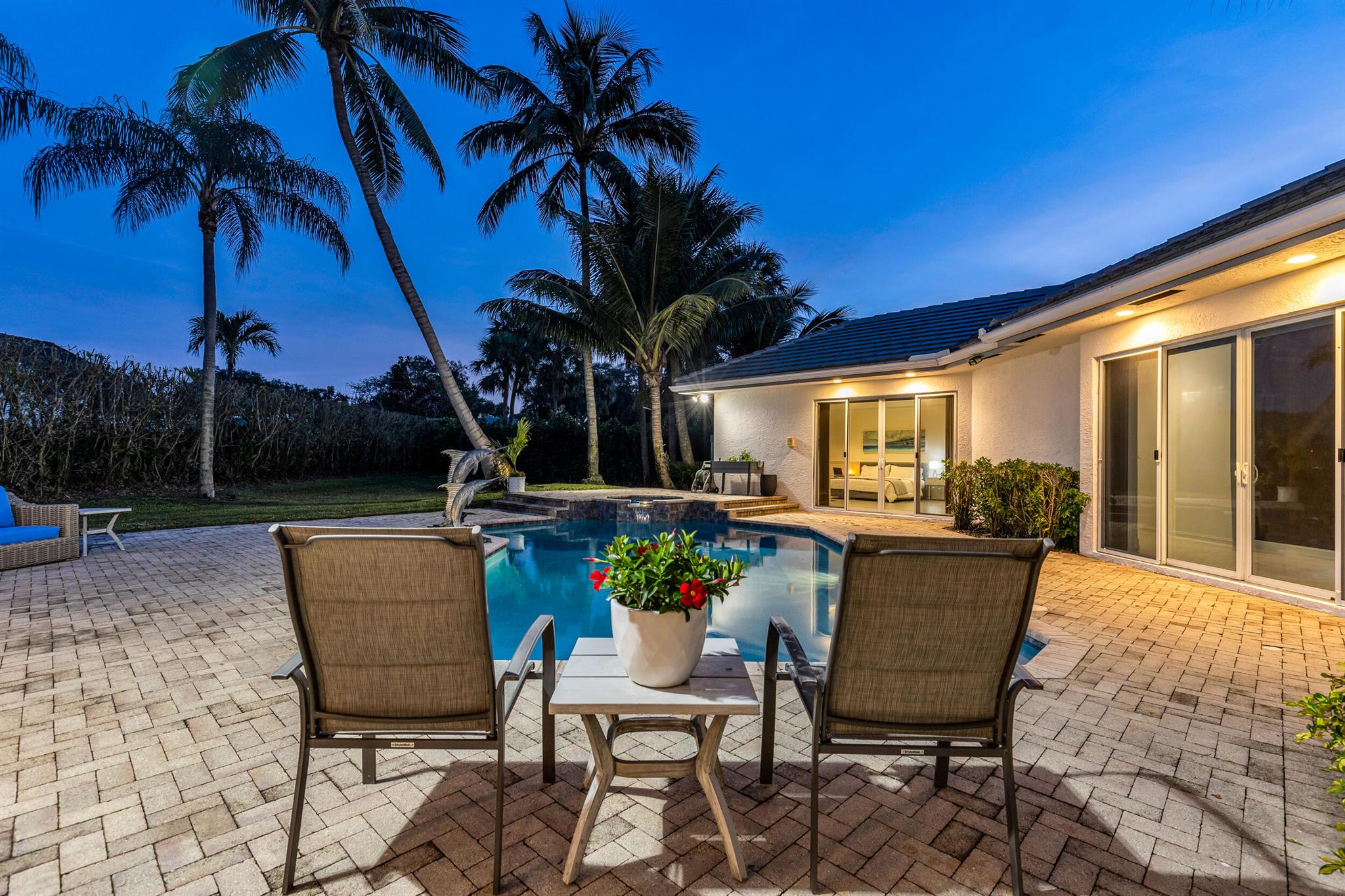 2375 Rabbit Hollowe Circle