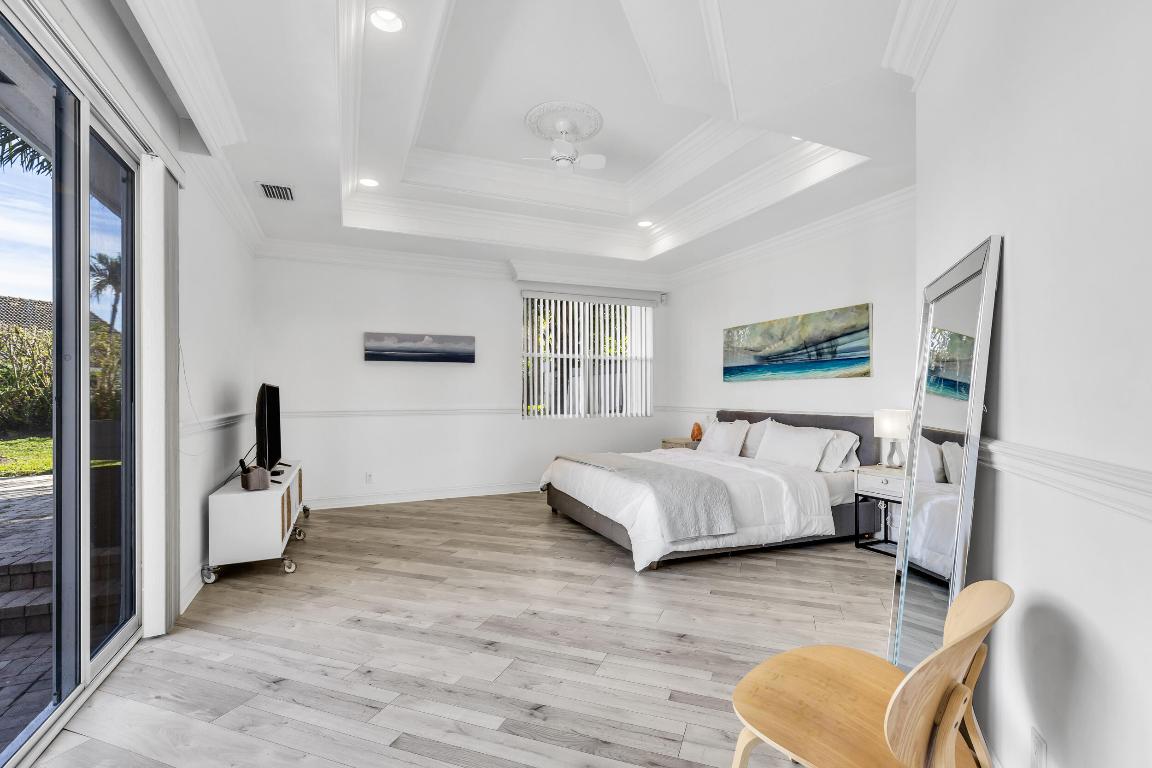 2375 Rabbit Hollowe Circle