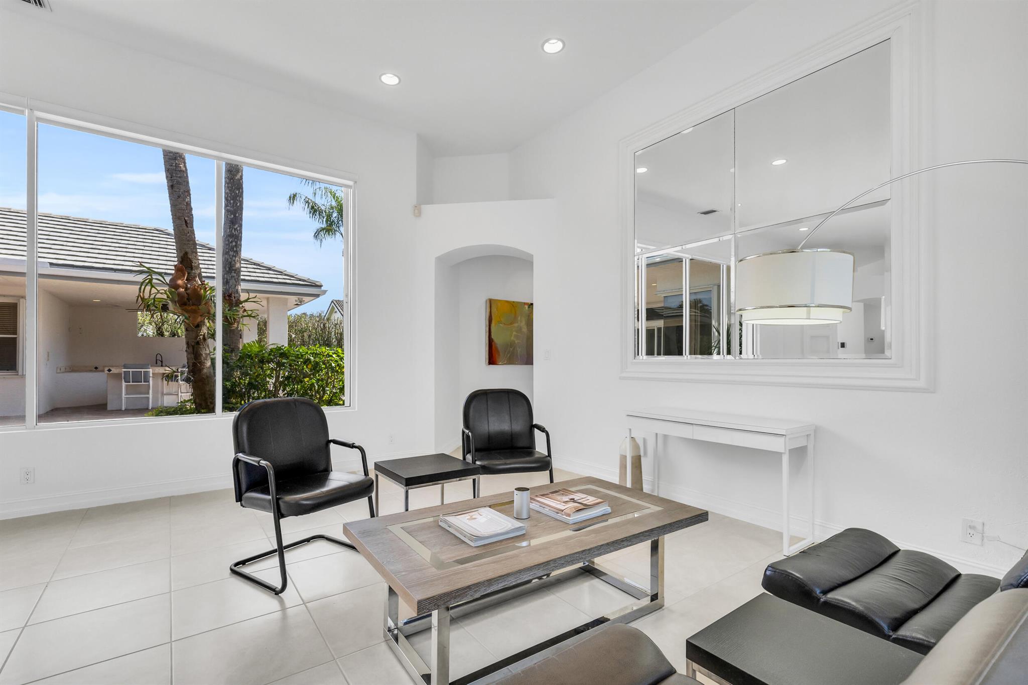 2375 Rabbit Hollowe Circle