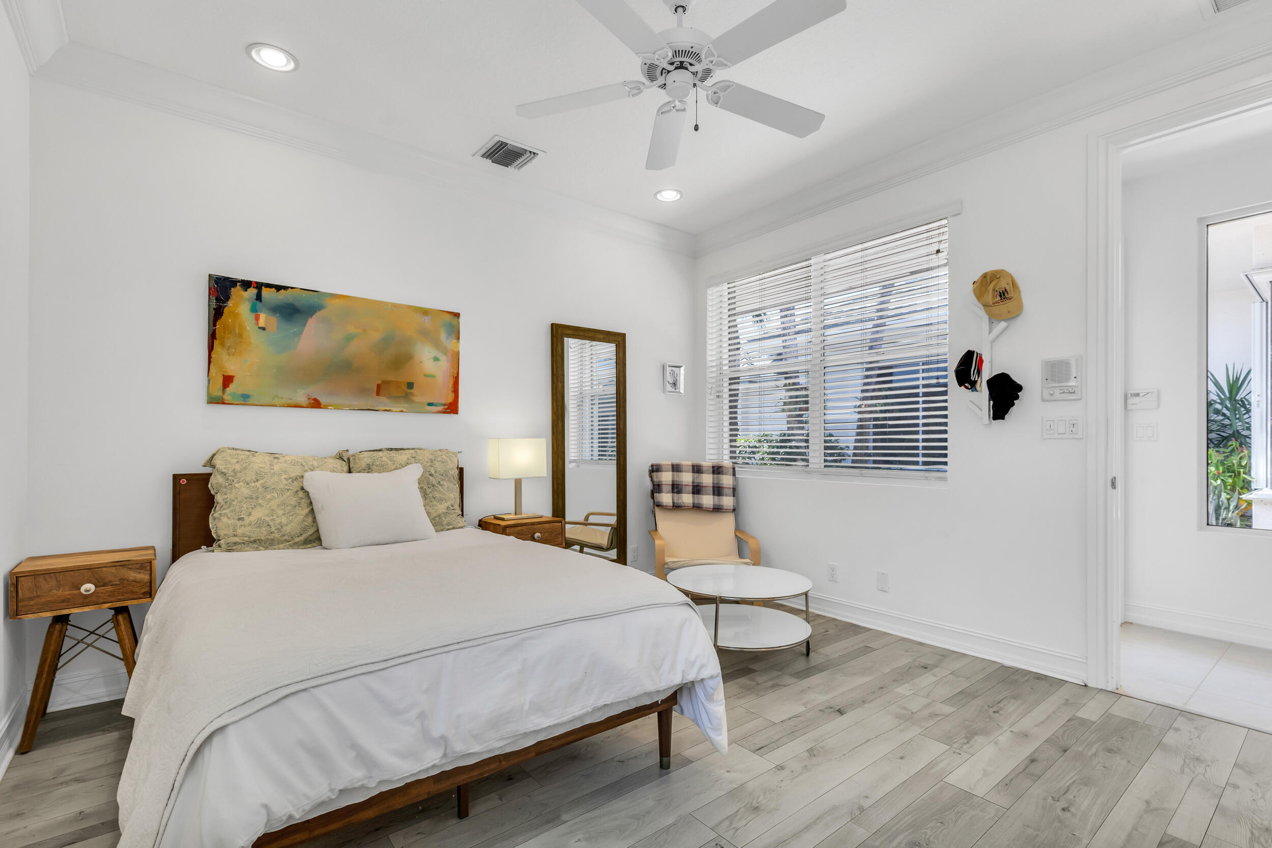 2375 Rabbit Hollowe Circle