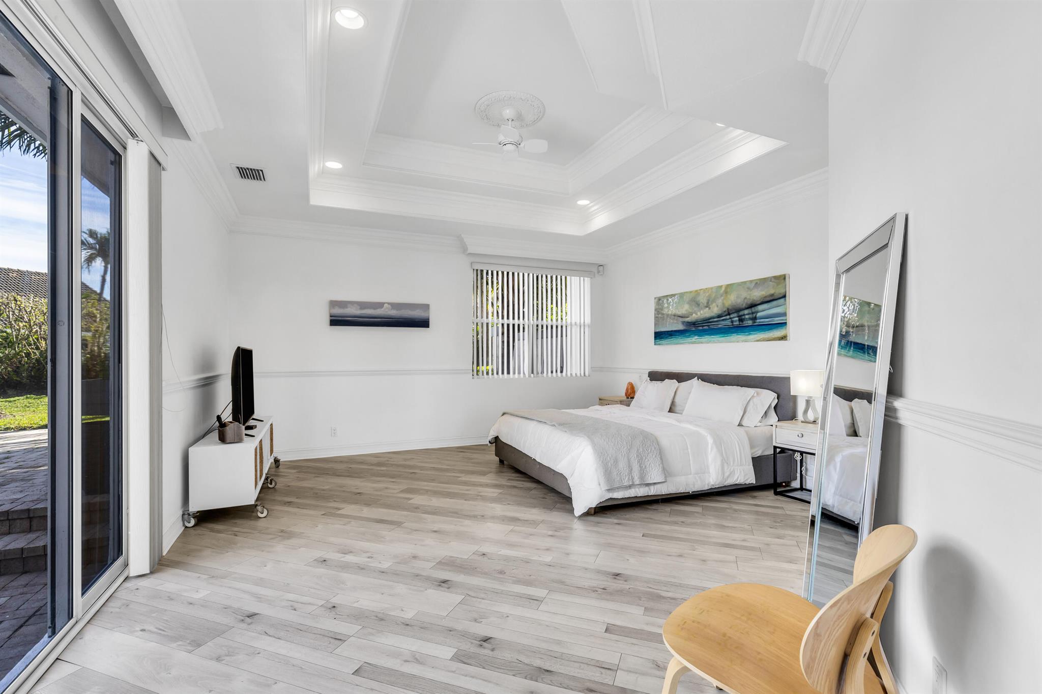 2375 Rabbit Hollowe Circle