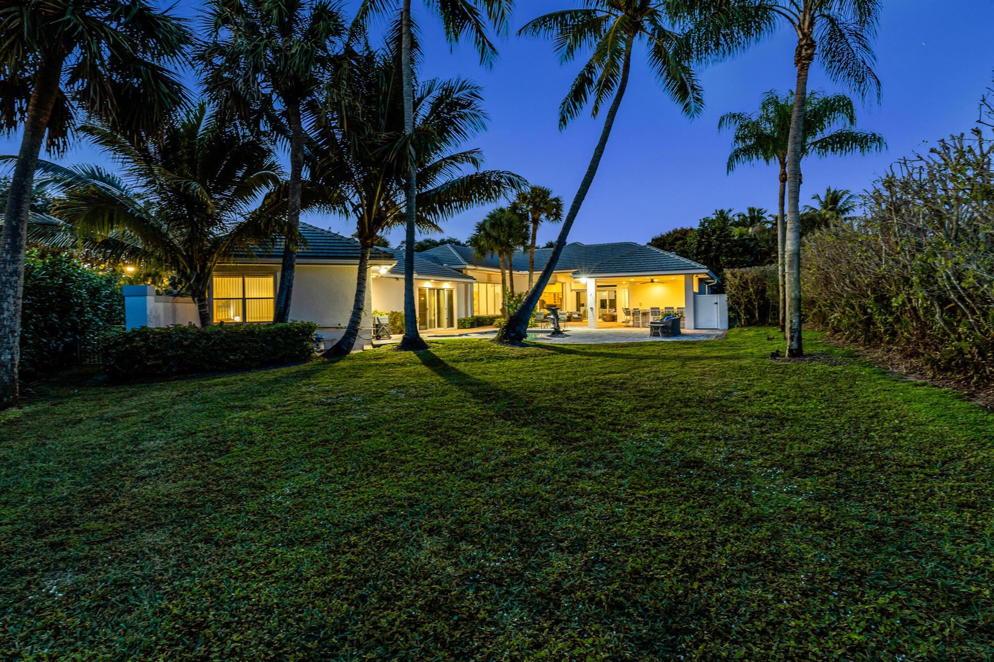 2375 Rabbit Hollowe Circle