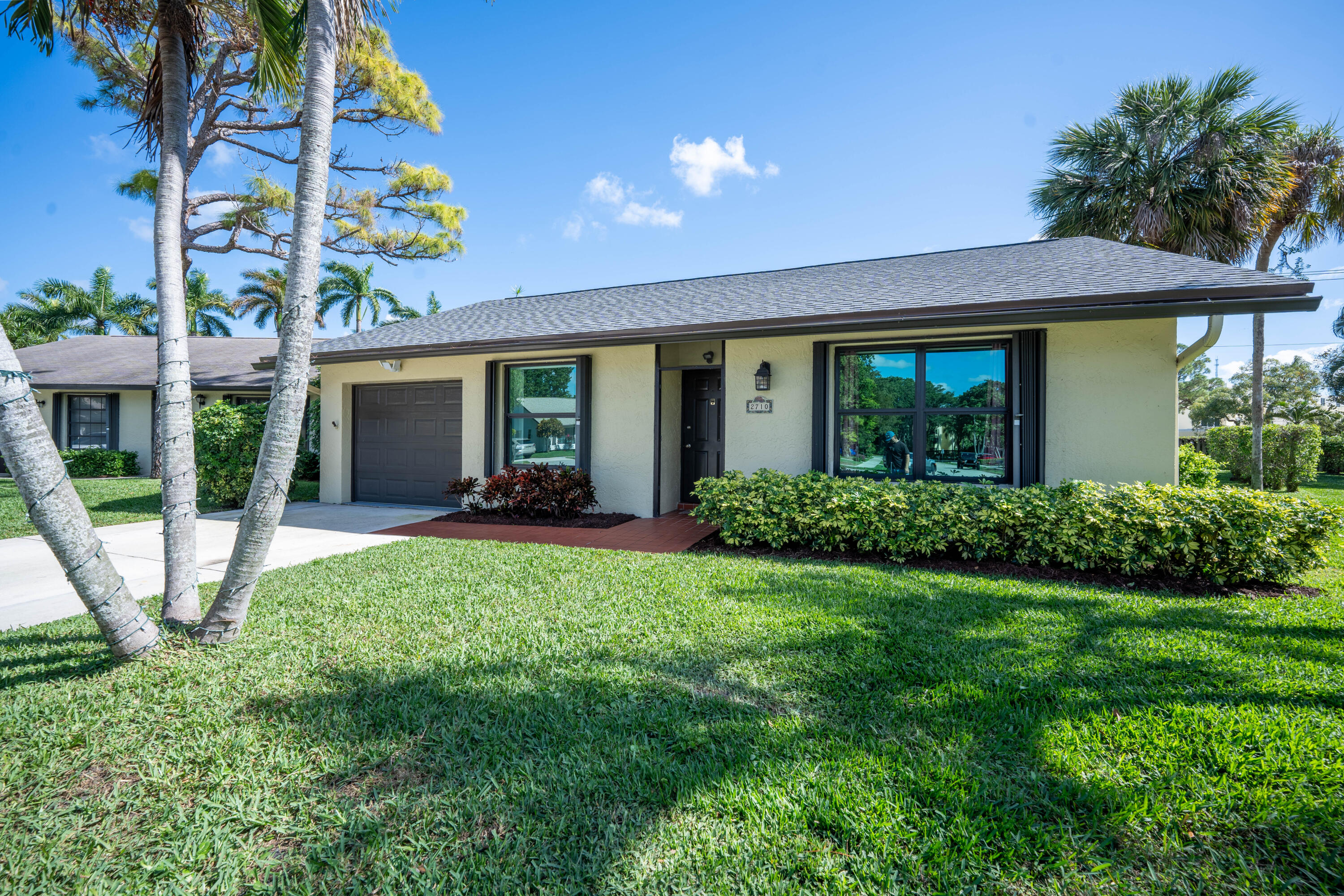 2710 Azalea Court
