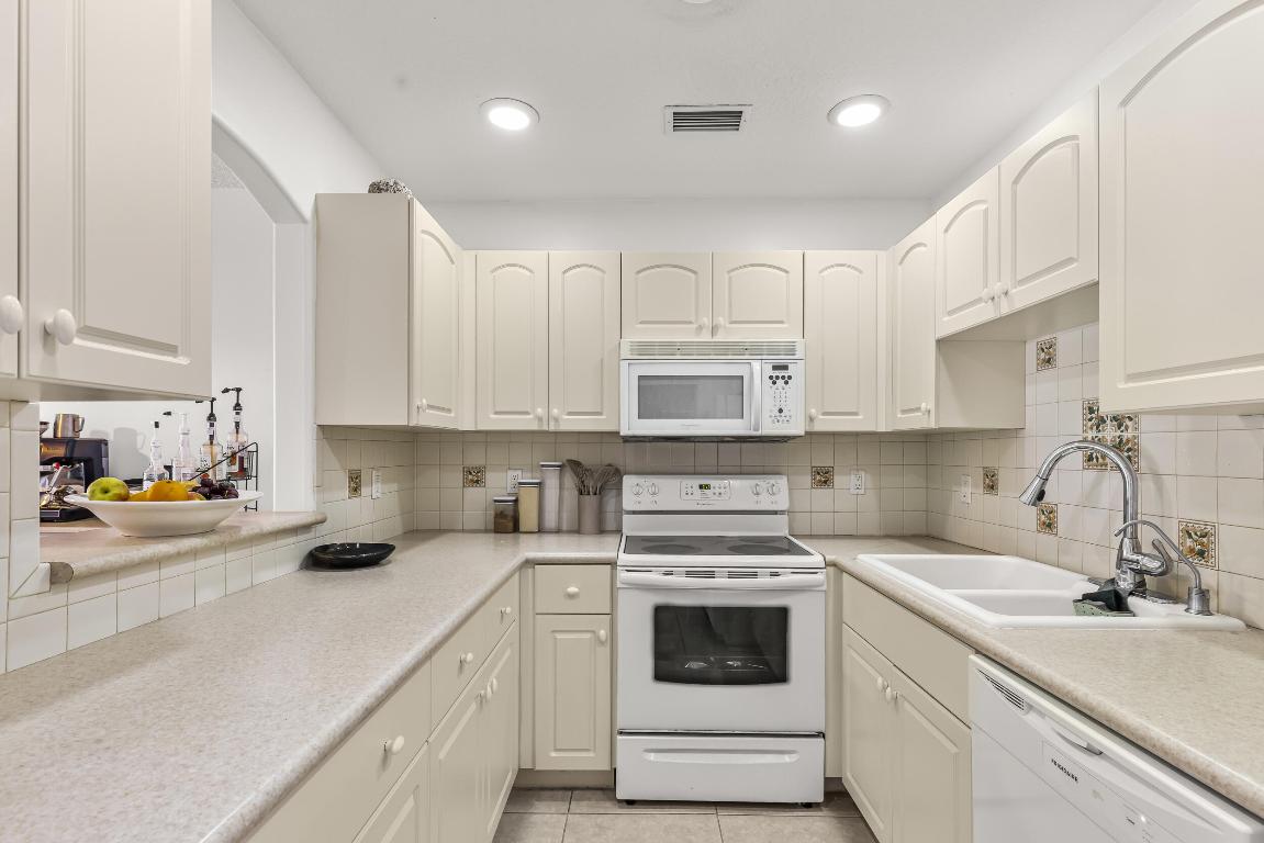 1896 Palmland Drive A