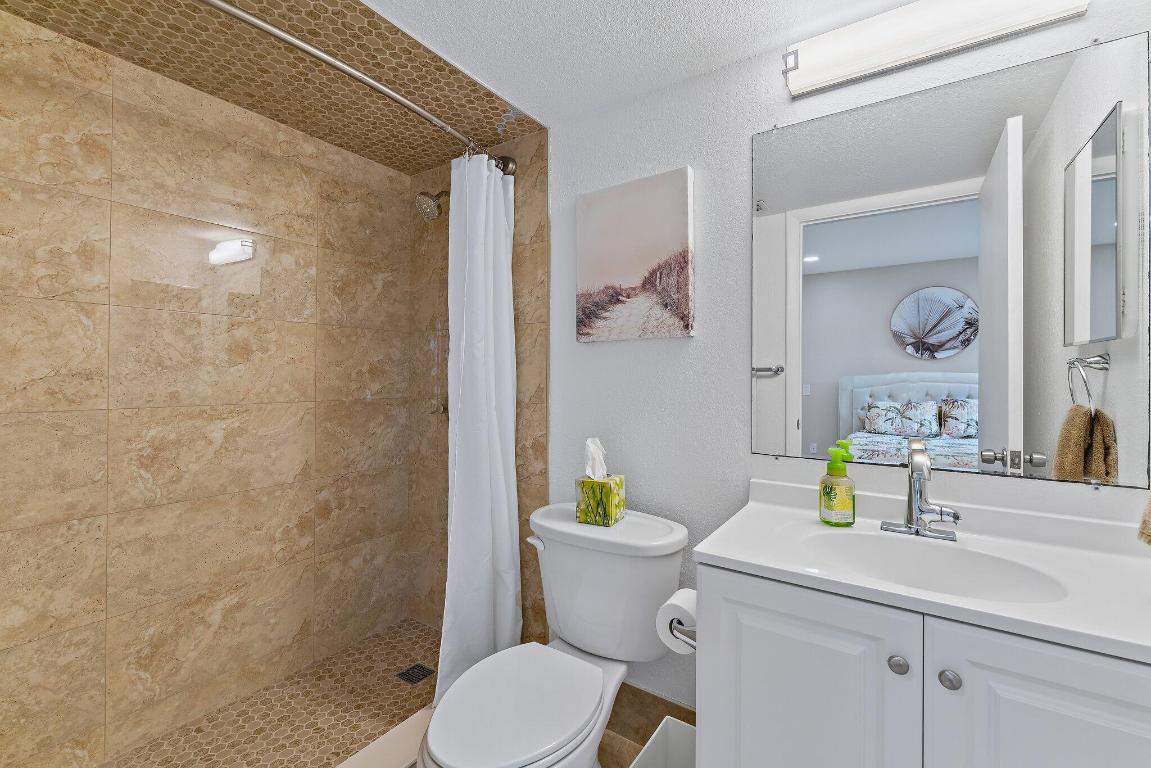 1605 S Us Highway 1 V4-101