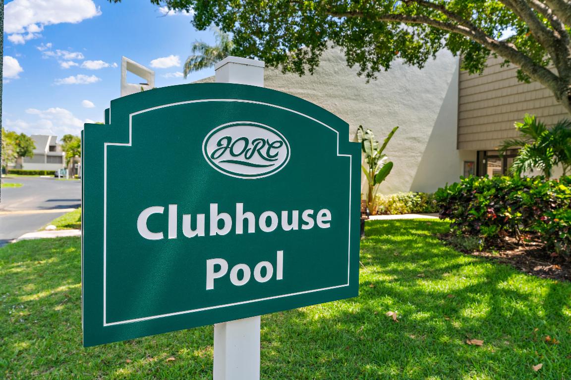 1605 S Us Highway 1 V4-101