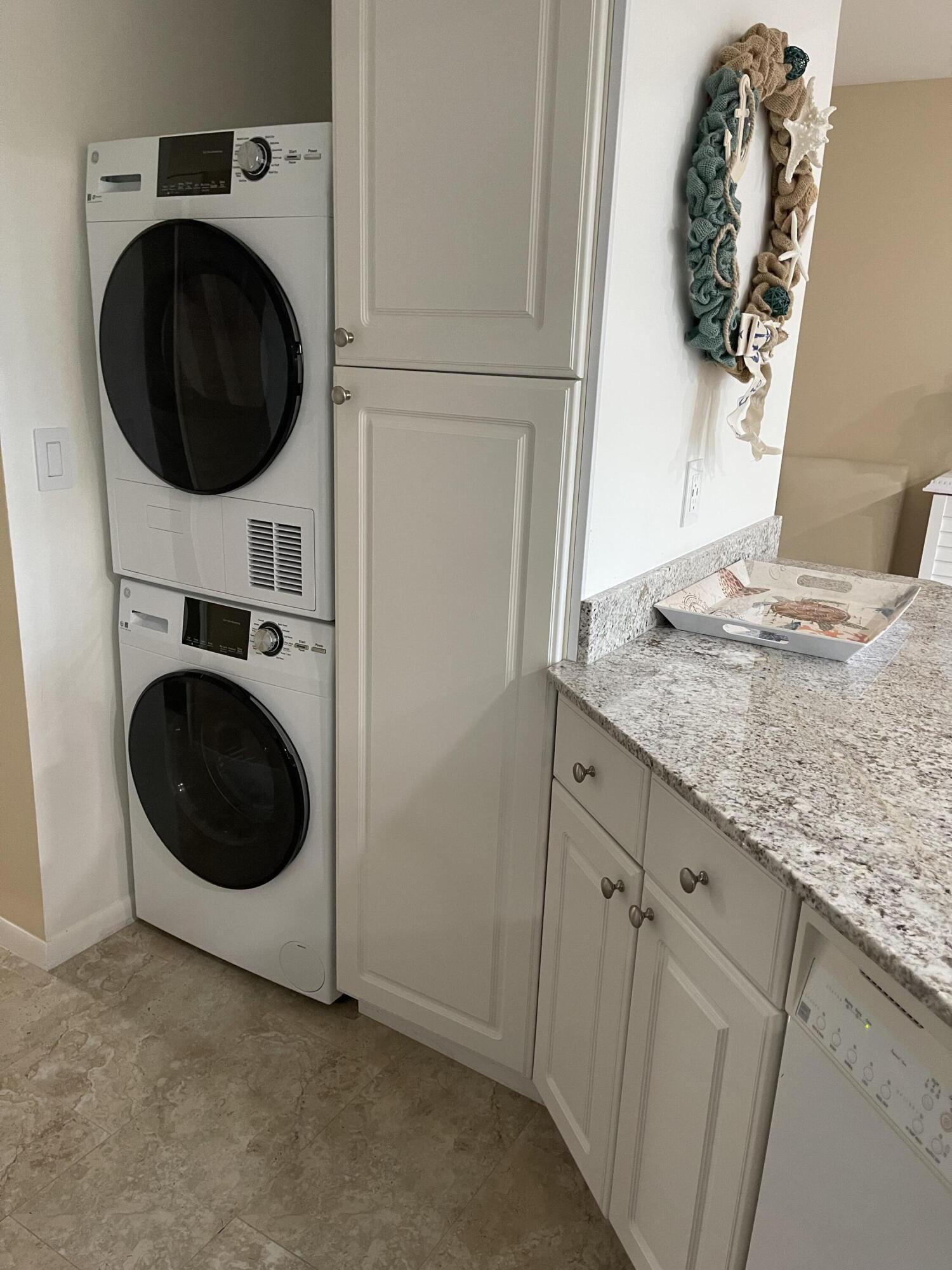 1605 S Us Highway 1 V4-101