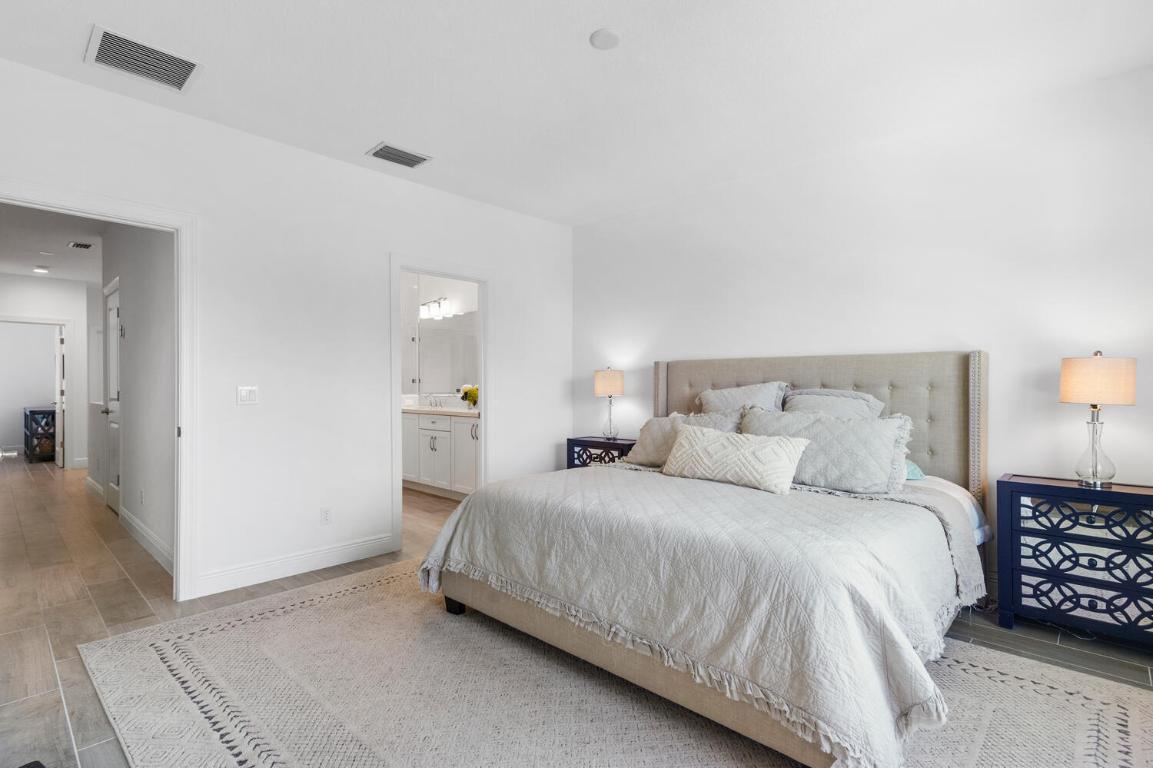 525 Spoonbill Terrace