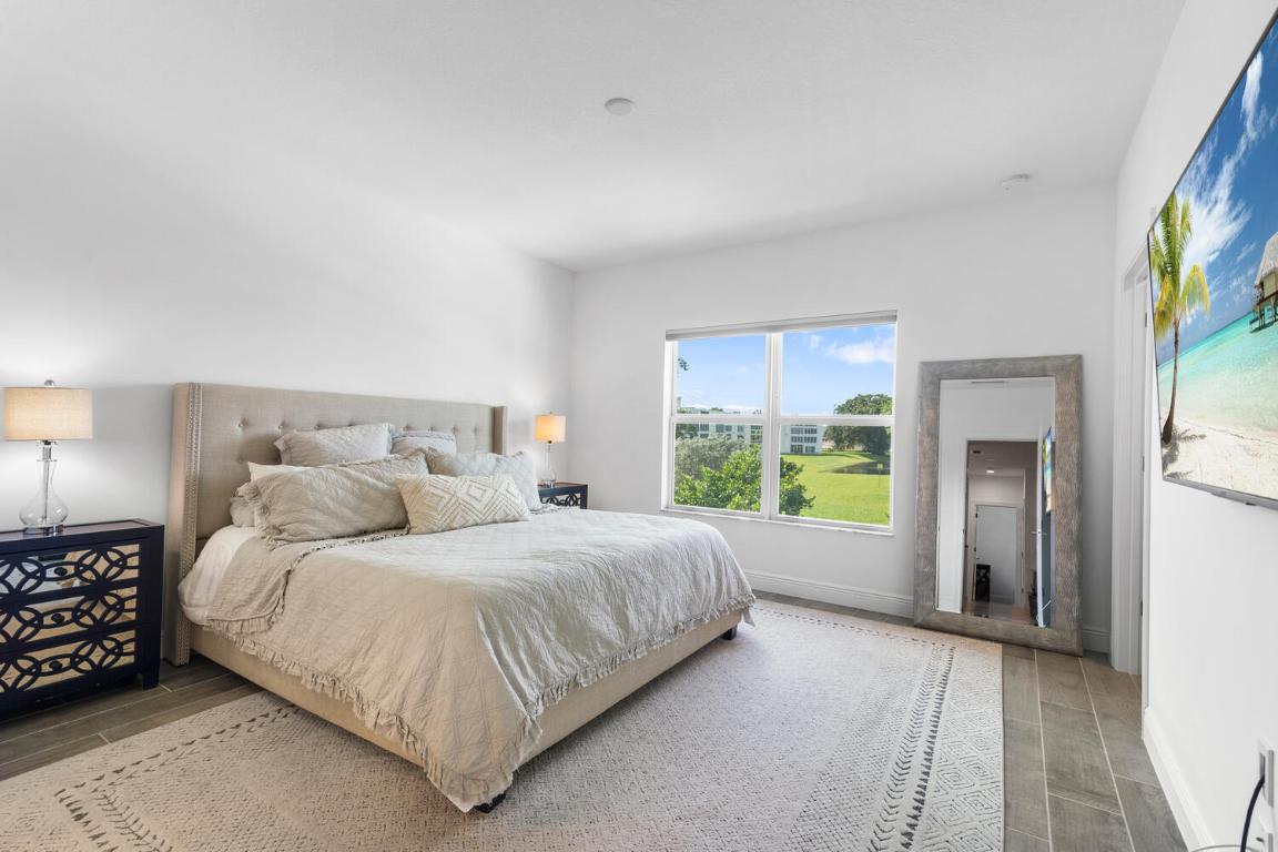 525 Spoonbill Terrace