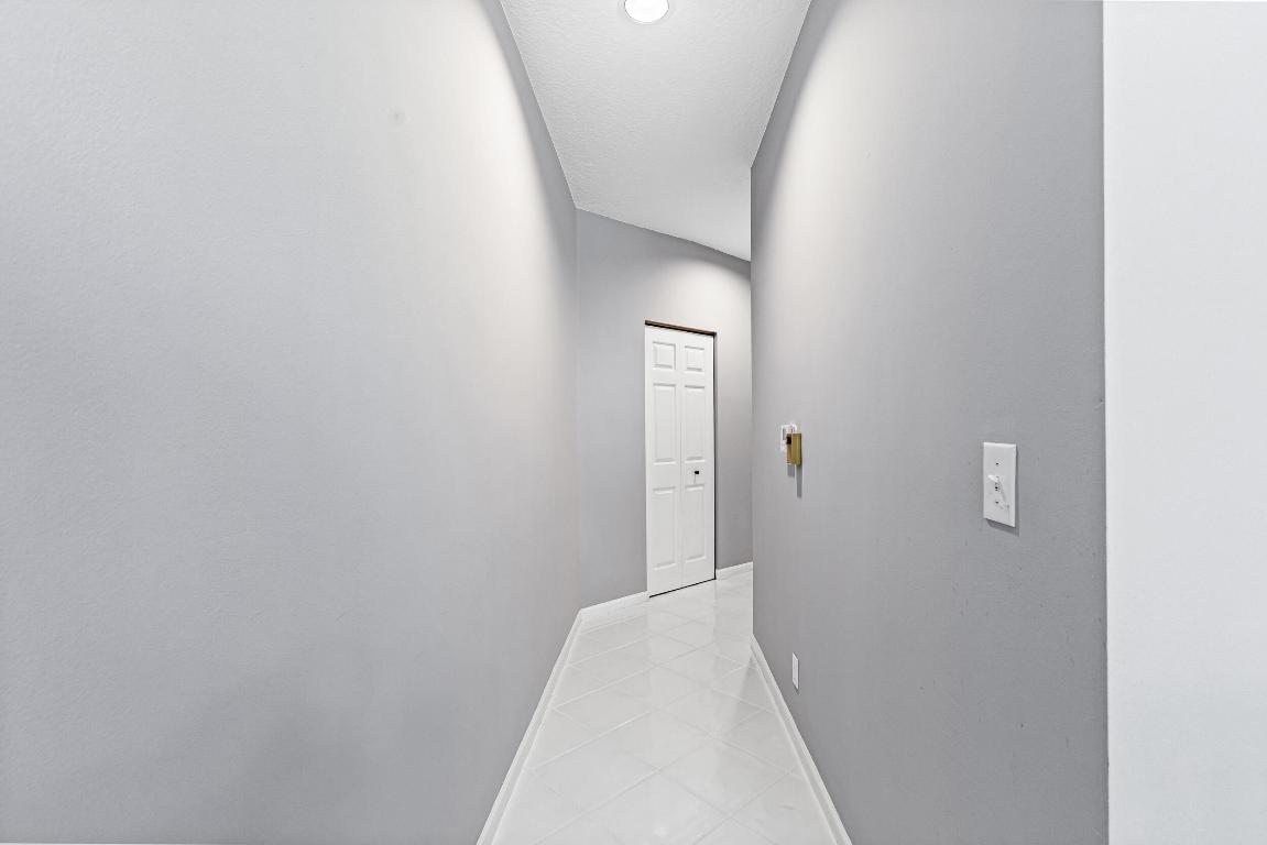 5405 Monterey Circle 25