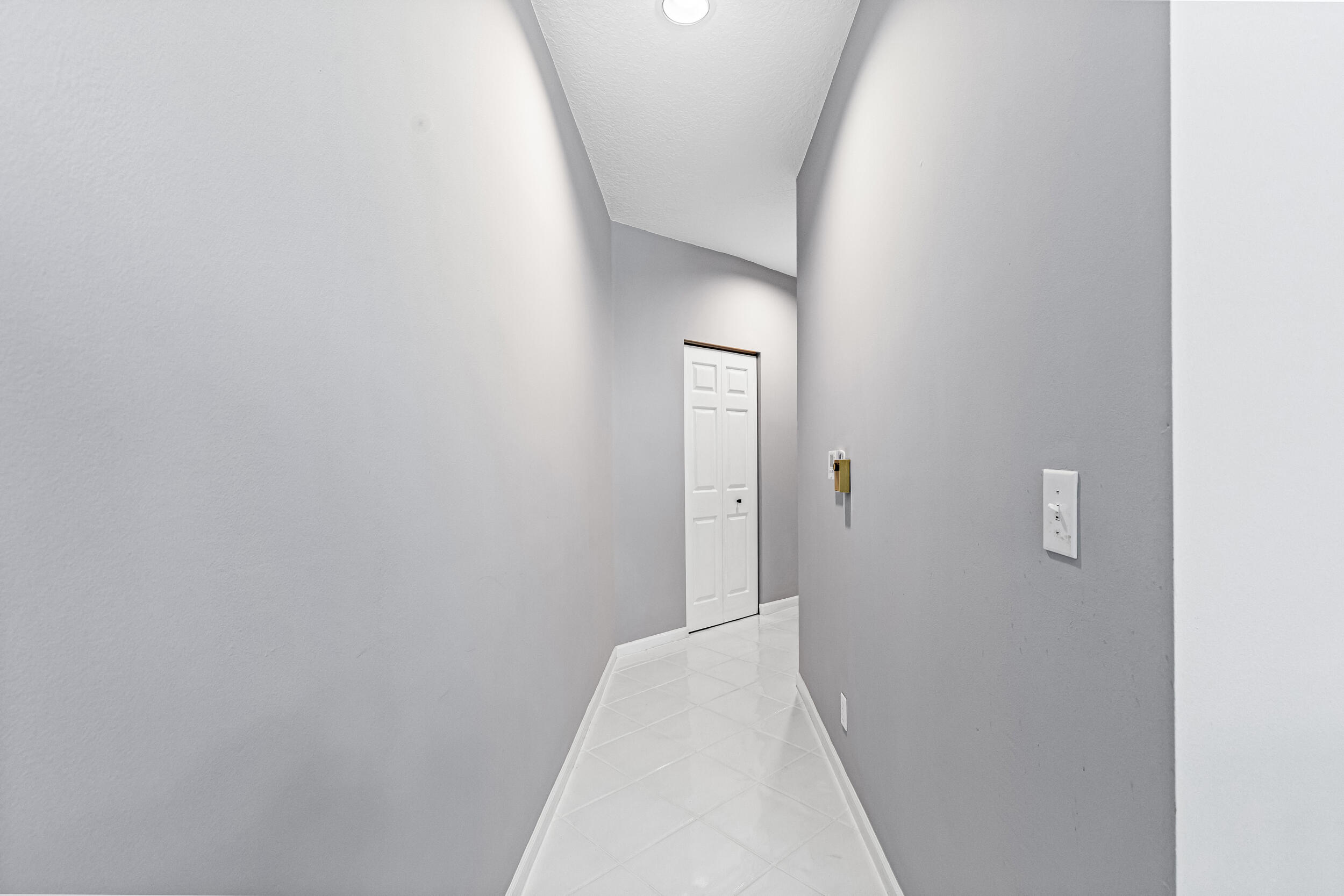 5405 Monterey Circle 25