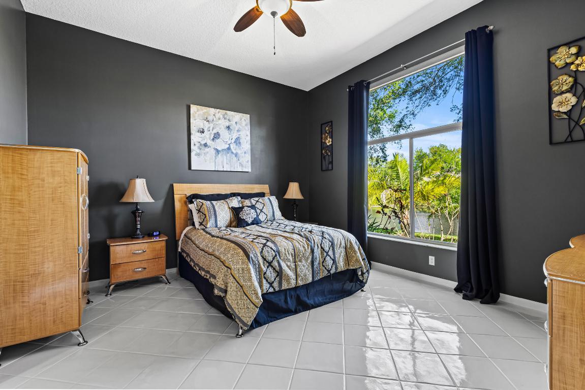 5405 Monterey Circle 25