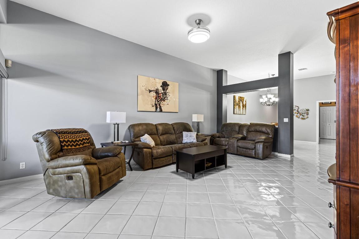 5405 Monterey Circle 25