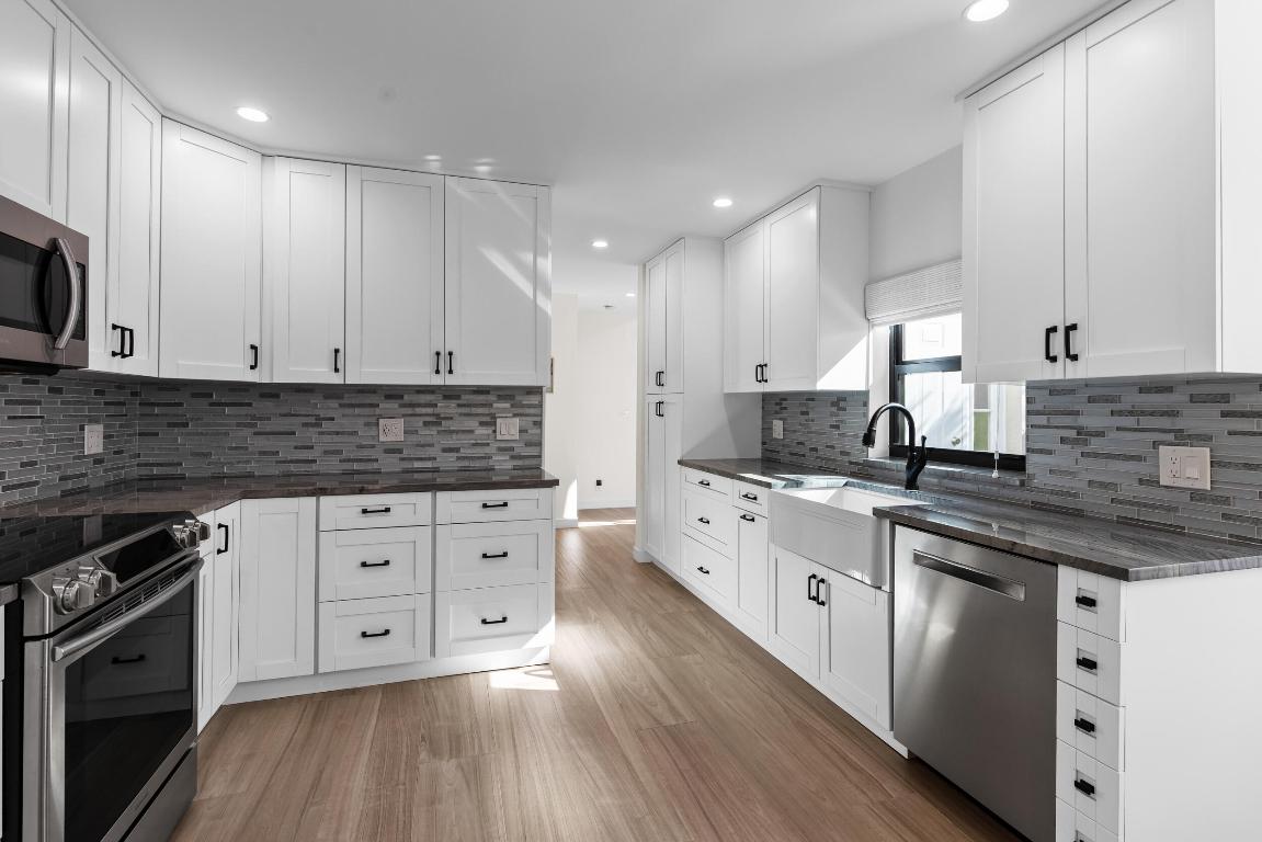 5465 Monterey Circle 16