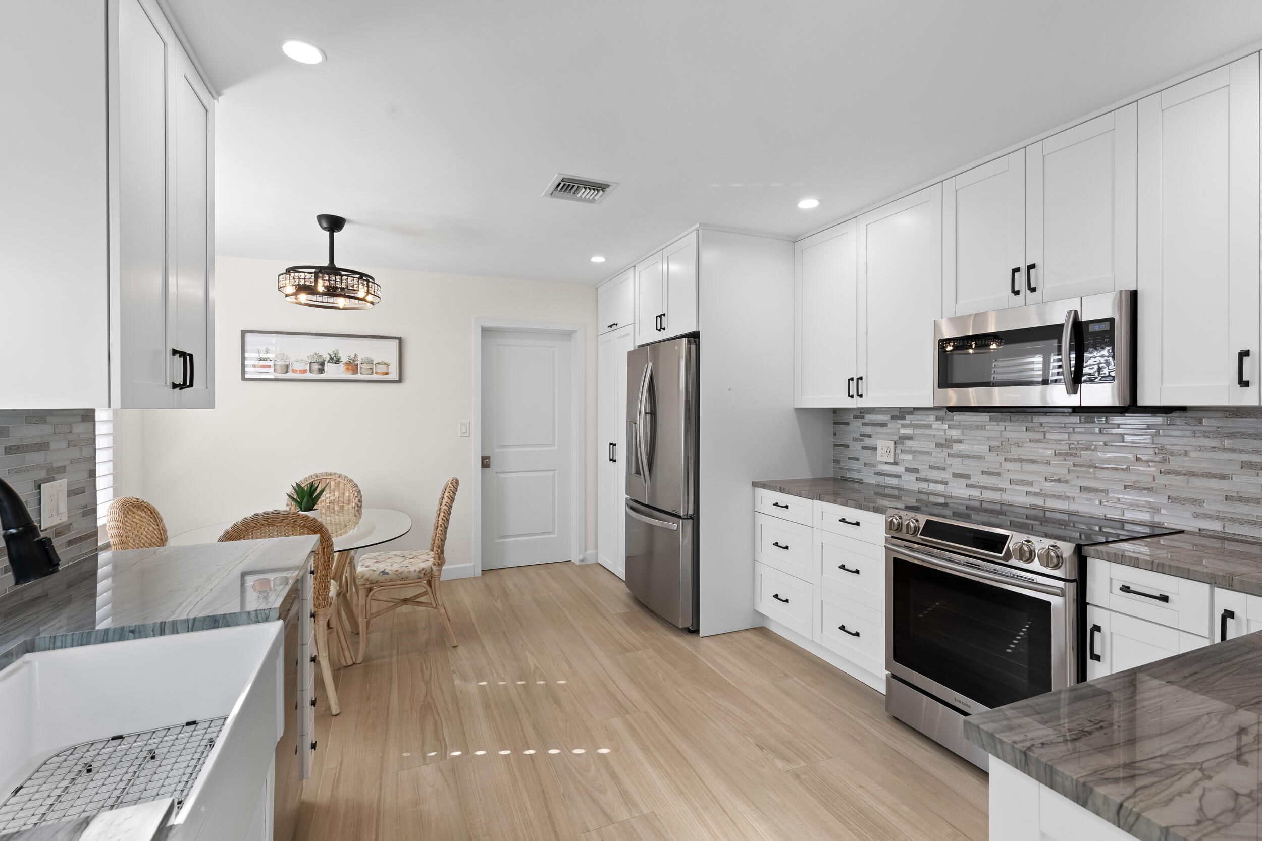 5465 Monterey Circle 16