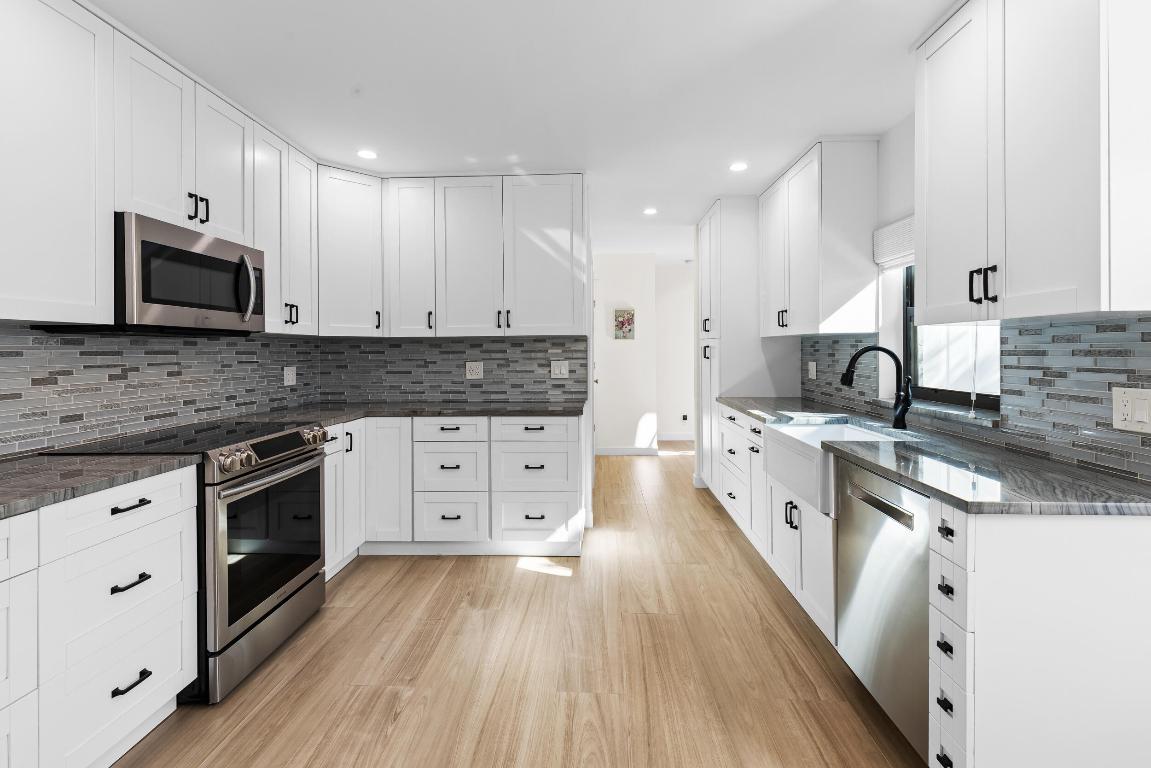 5465 Monterey Circle 16