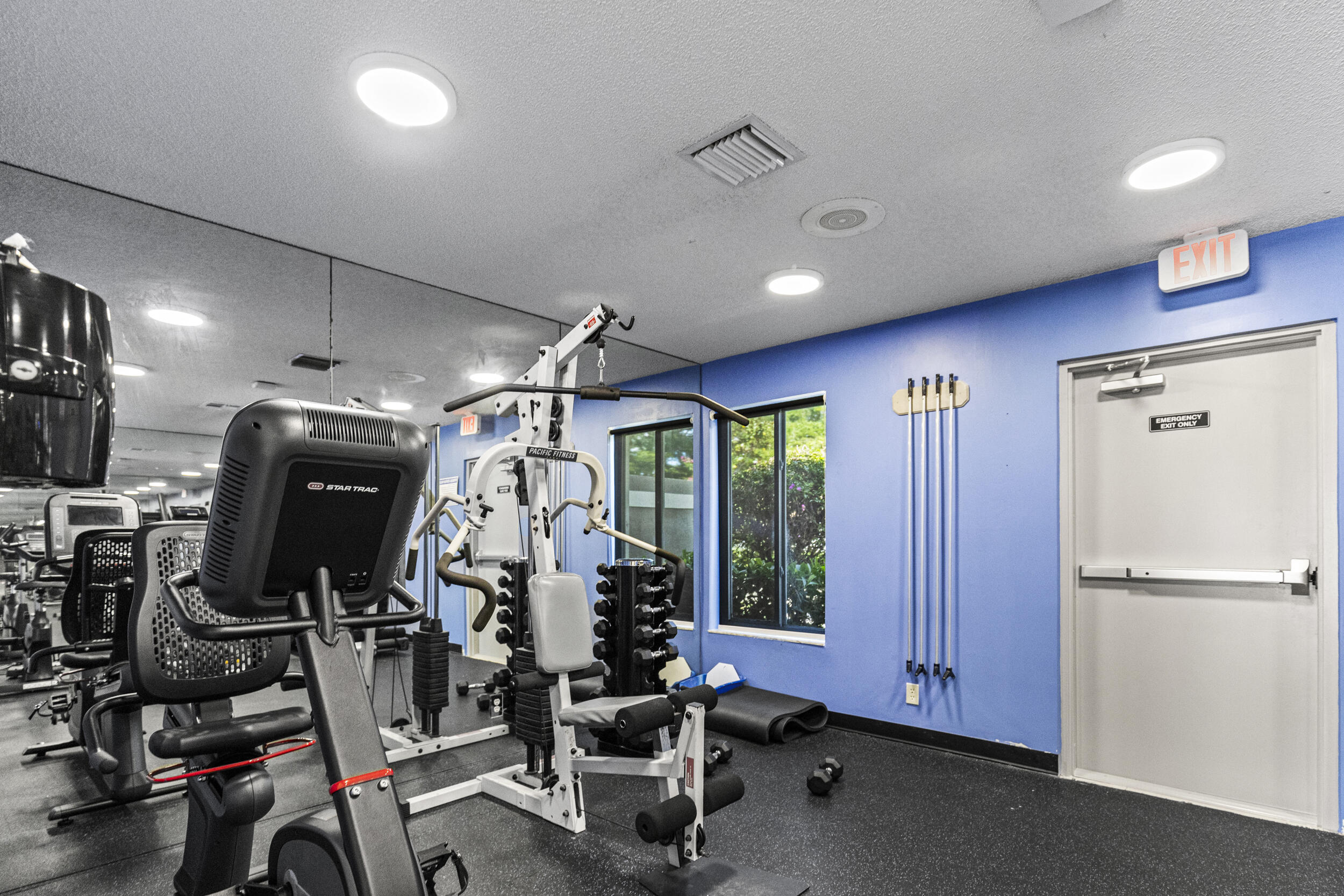 5465 Monterey Circle 16