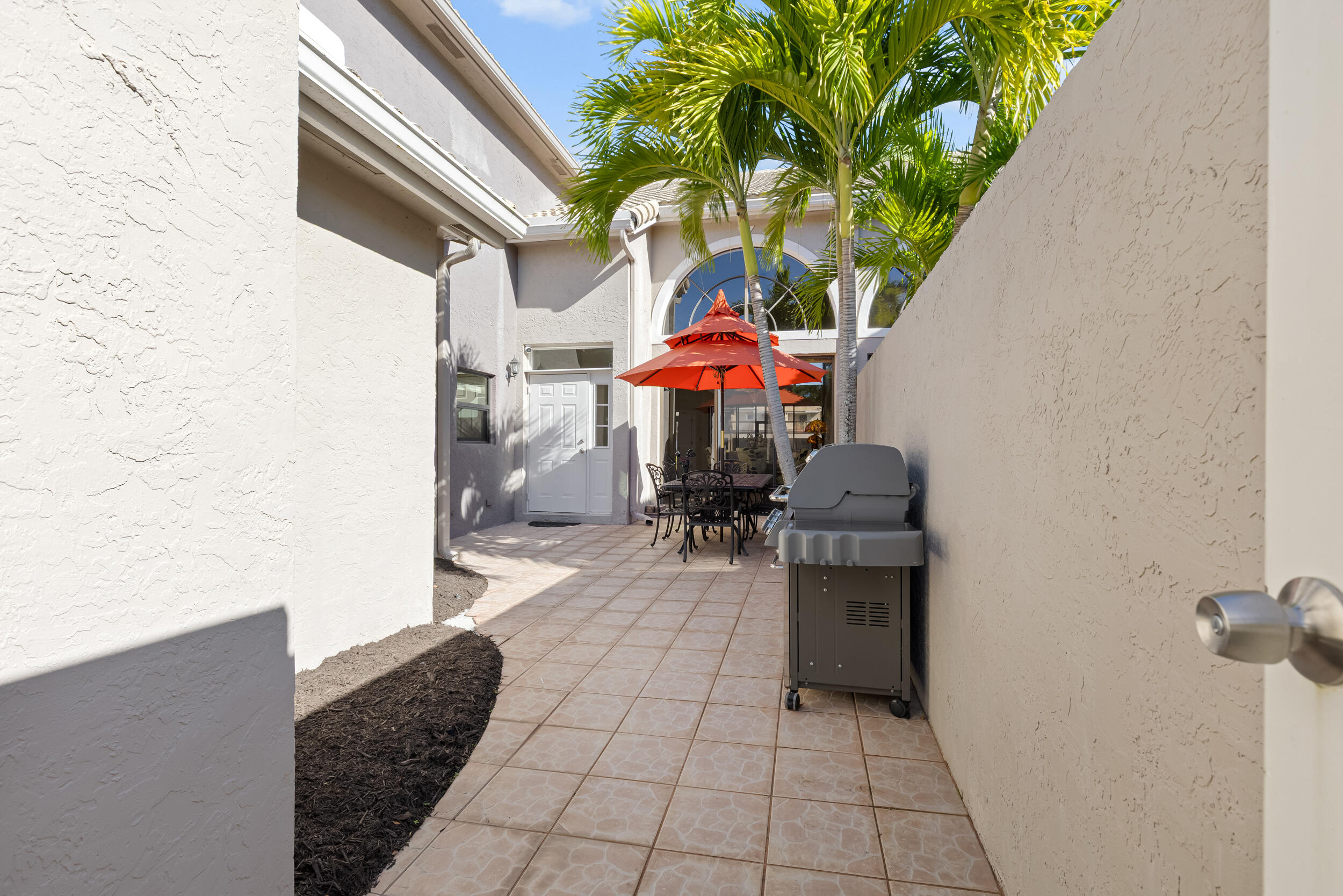 5465 Monterey Circle 16