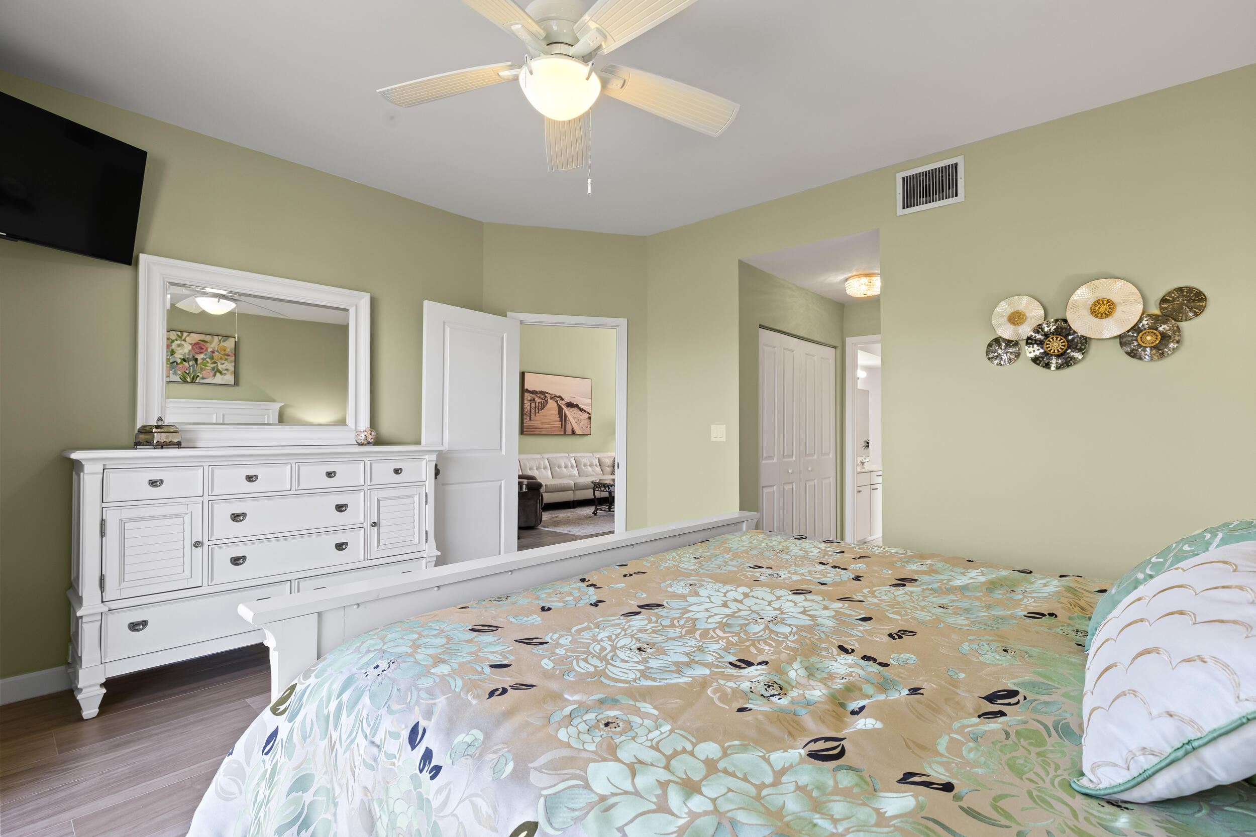 5465 Monterey Circle 16