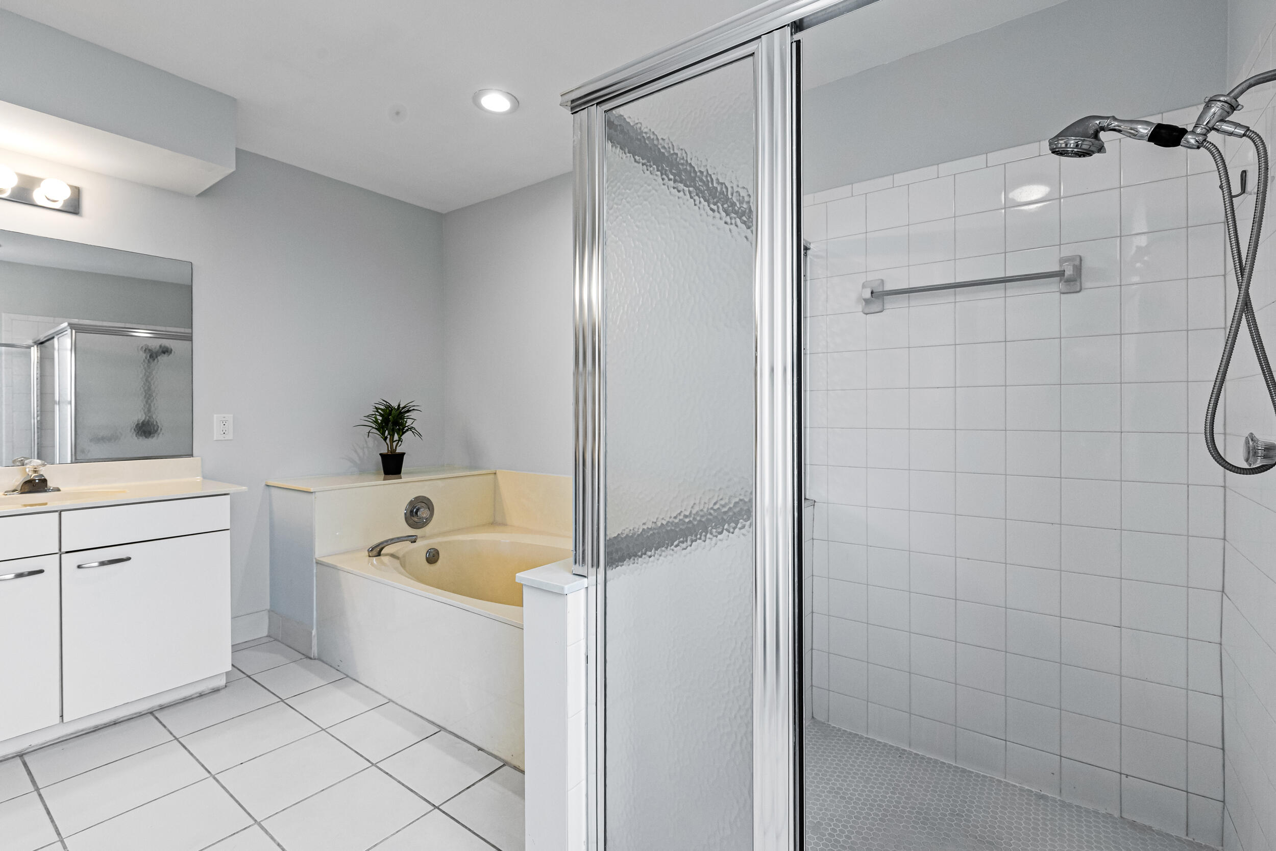 5465 Monterey Circle 16