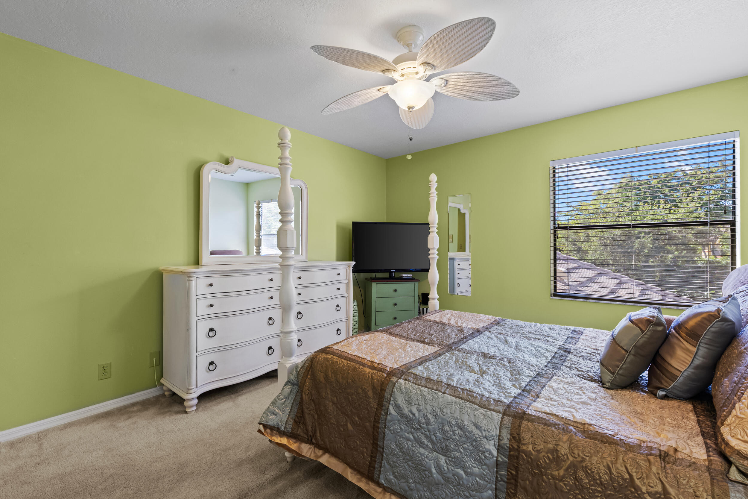 5465 Monterey Circle 16