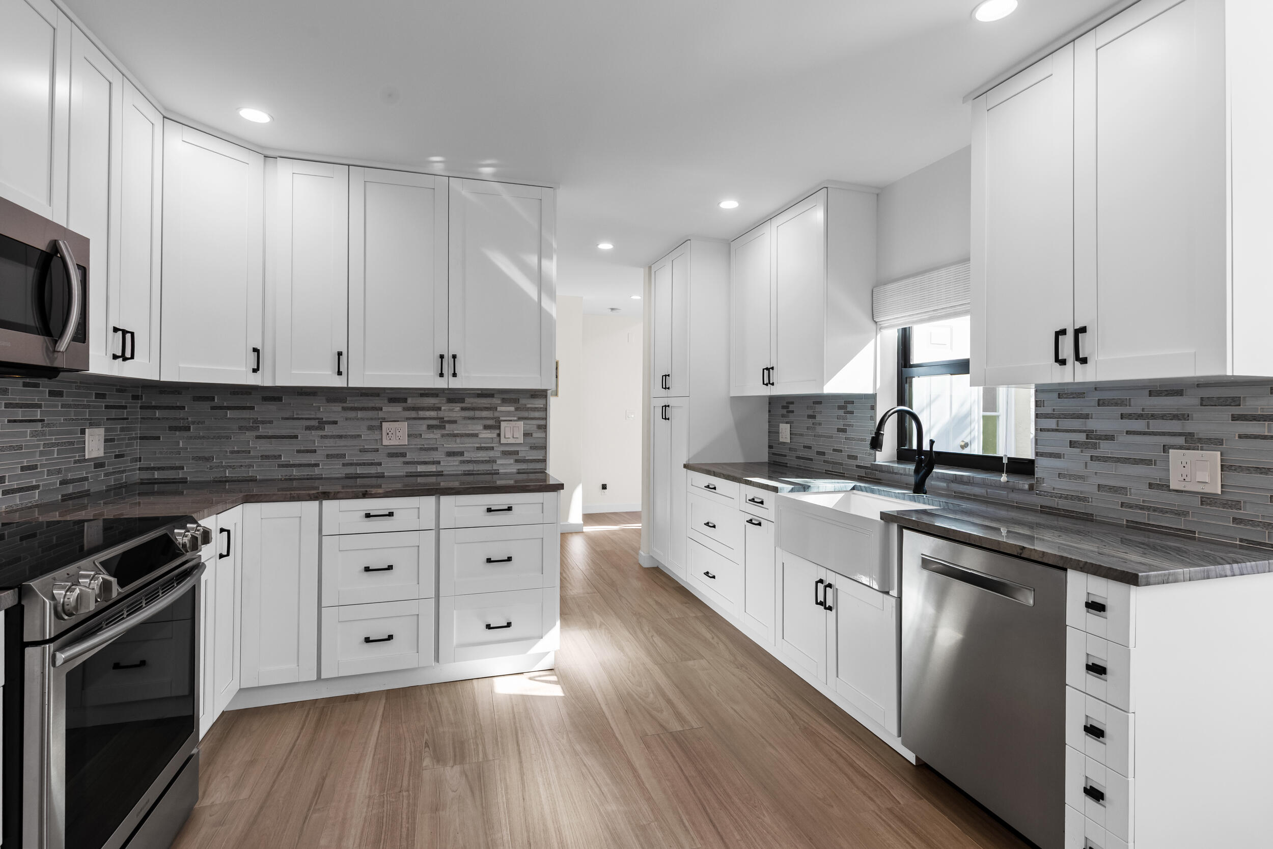 5465 Monterey Circle 16