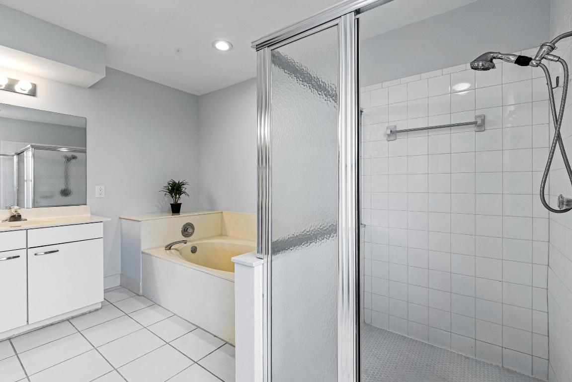 5465 Monterey Circle 16