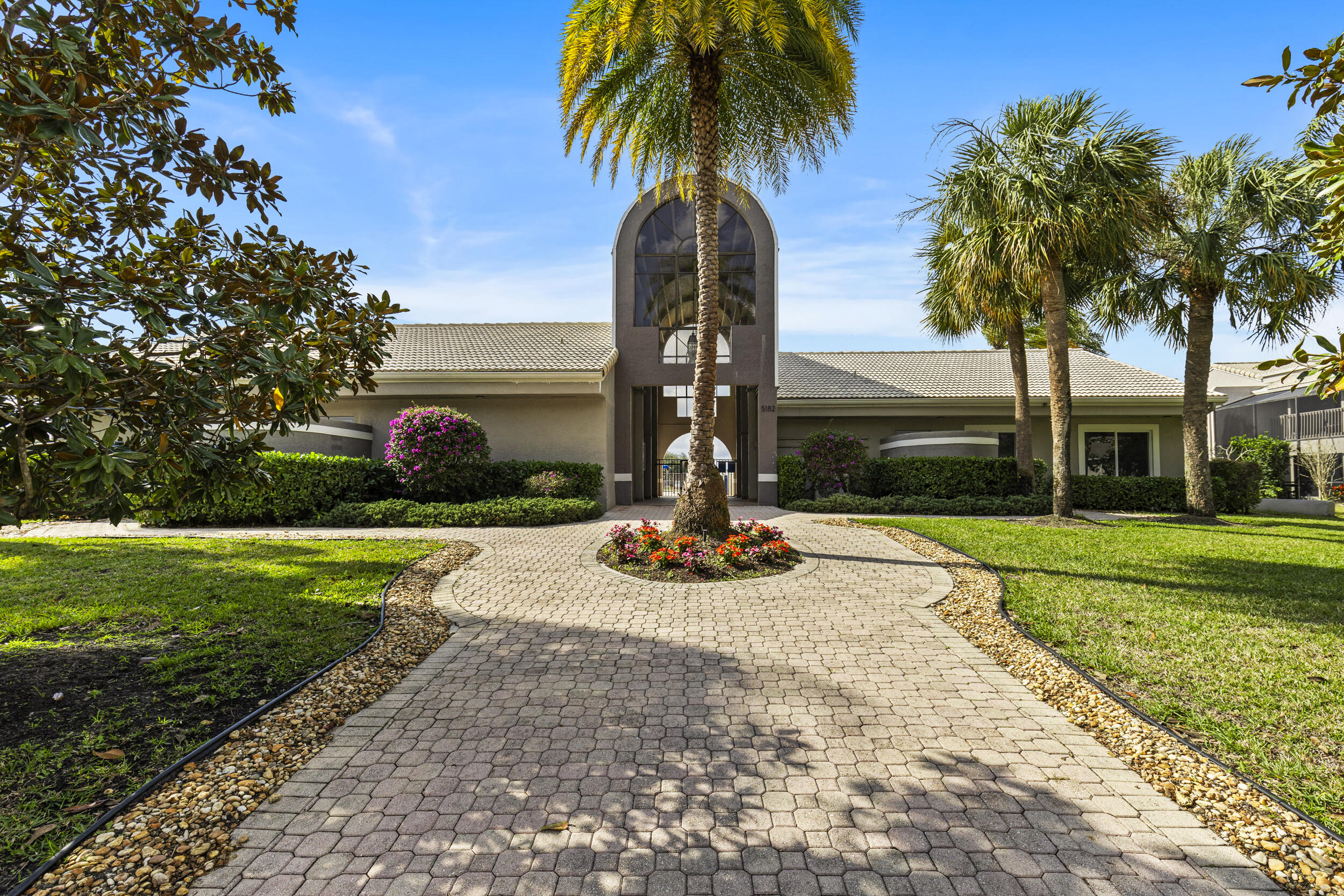 5465 Monterey Circle 16
