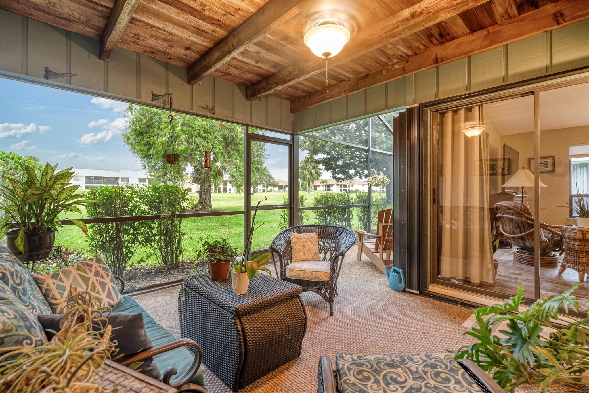 6825 SE Bunker Hill Drive